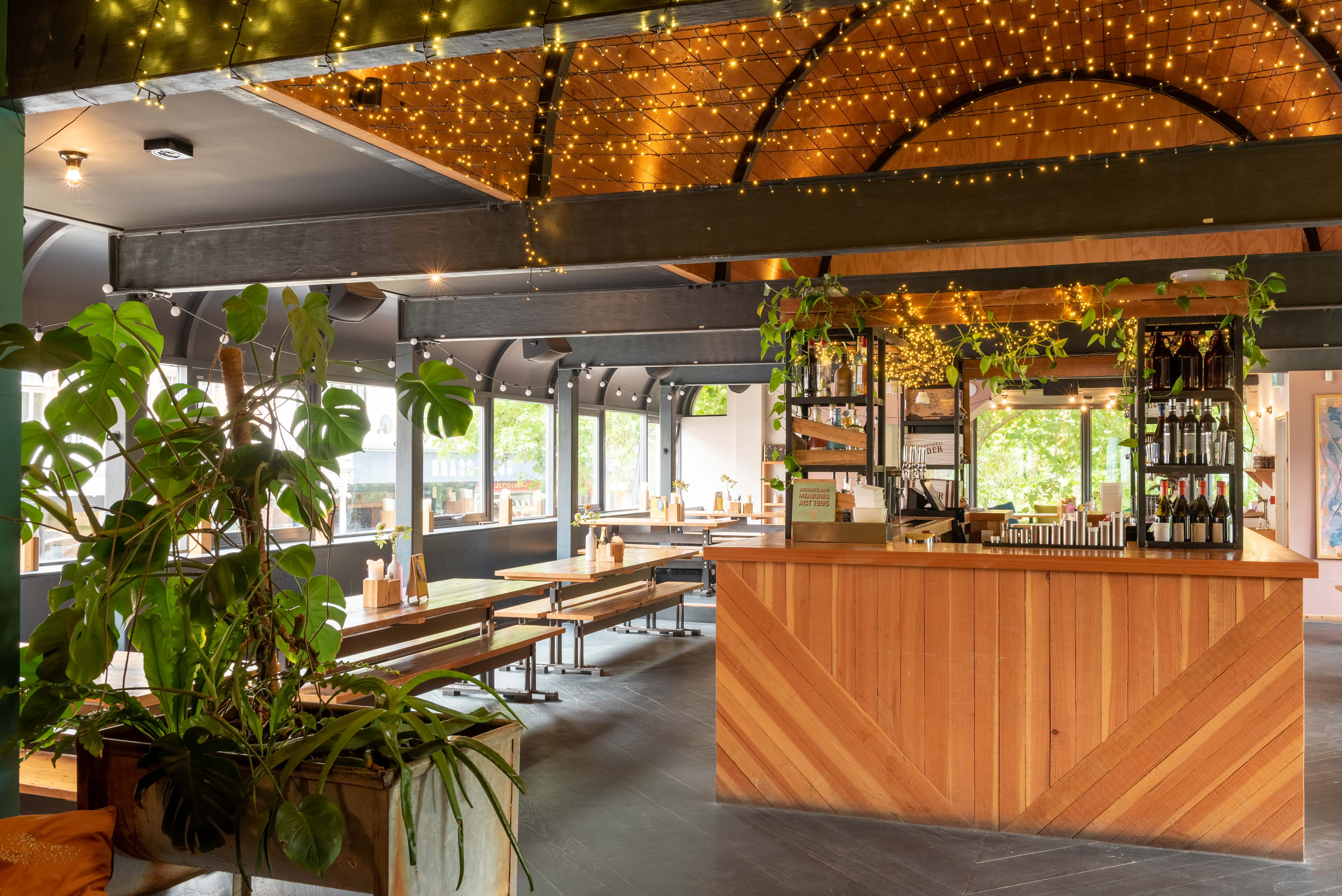 Top Tier event space in Bournemouth with natural light, ideal for workshops and receptions.