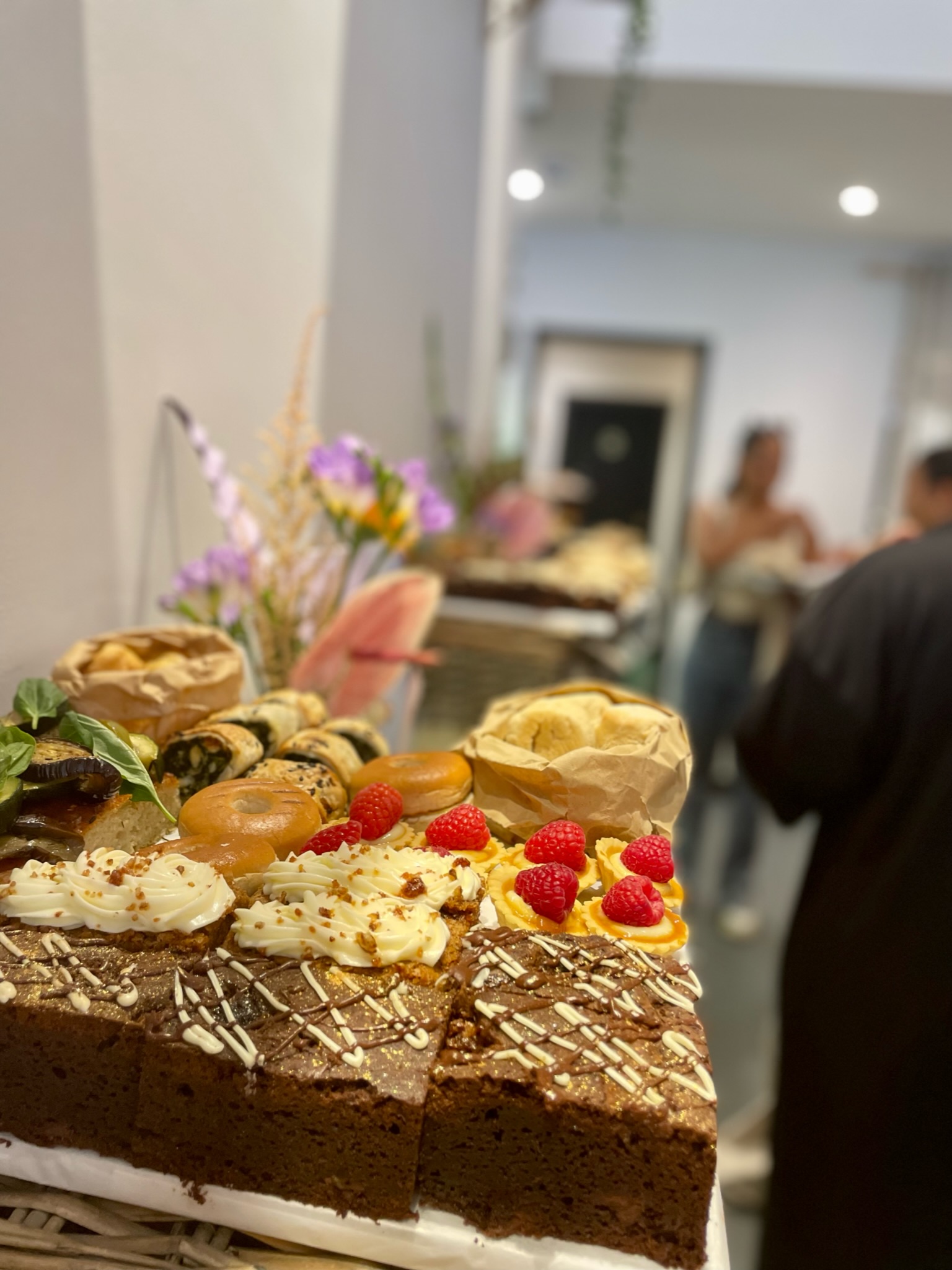 Luxury picnic venue with vibrant pastries, perfect for meetings and receptions.