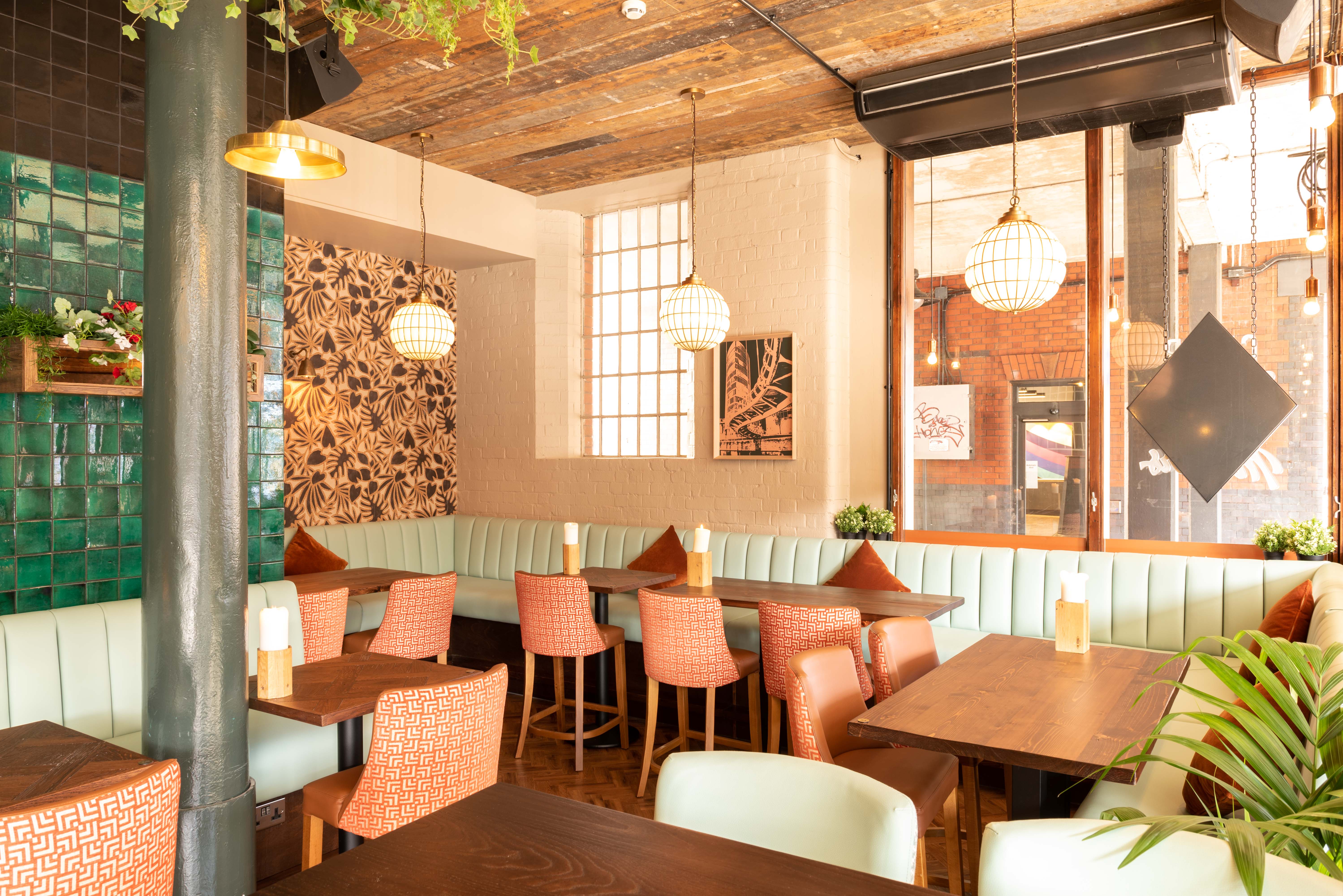 Stylish restaurant venue hire in Bristol for intimate meetings and small events.