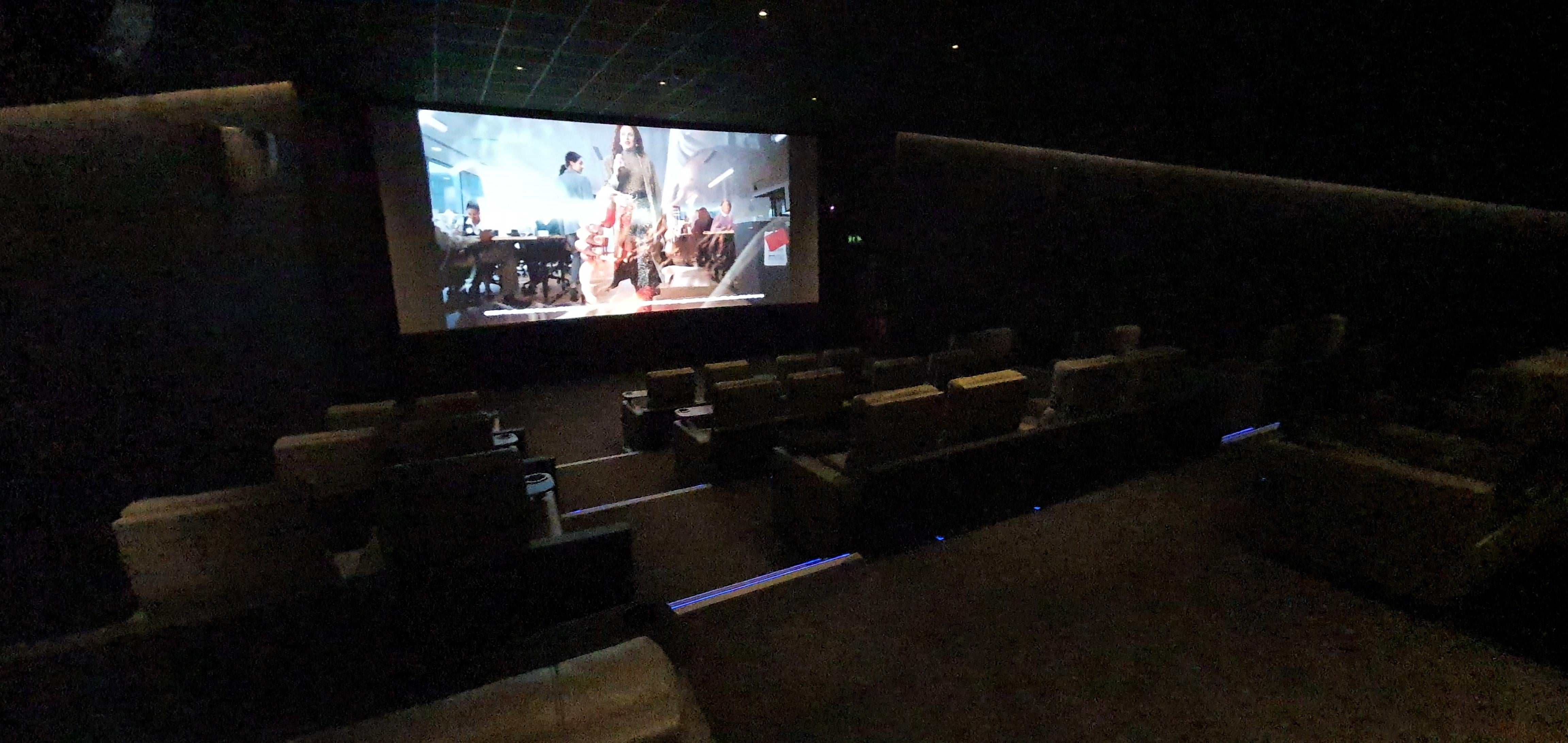 Modern cinema SCREEN 6 at ODEON LUXE & DINE Islington for private screenings and events.
