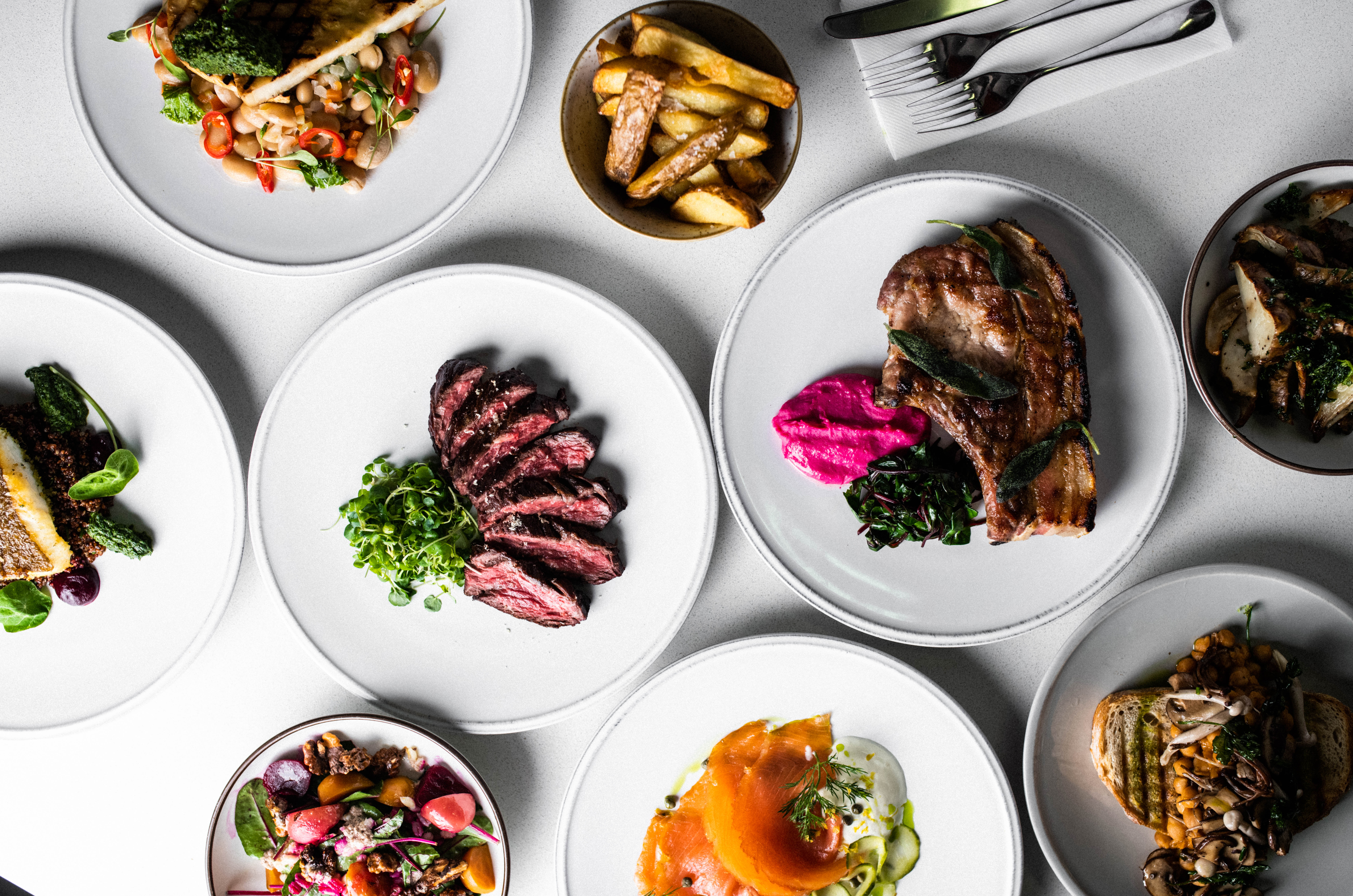 The Restaurant  - c1s4grmxx2f.jpg