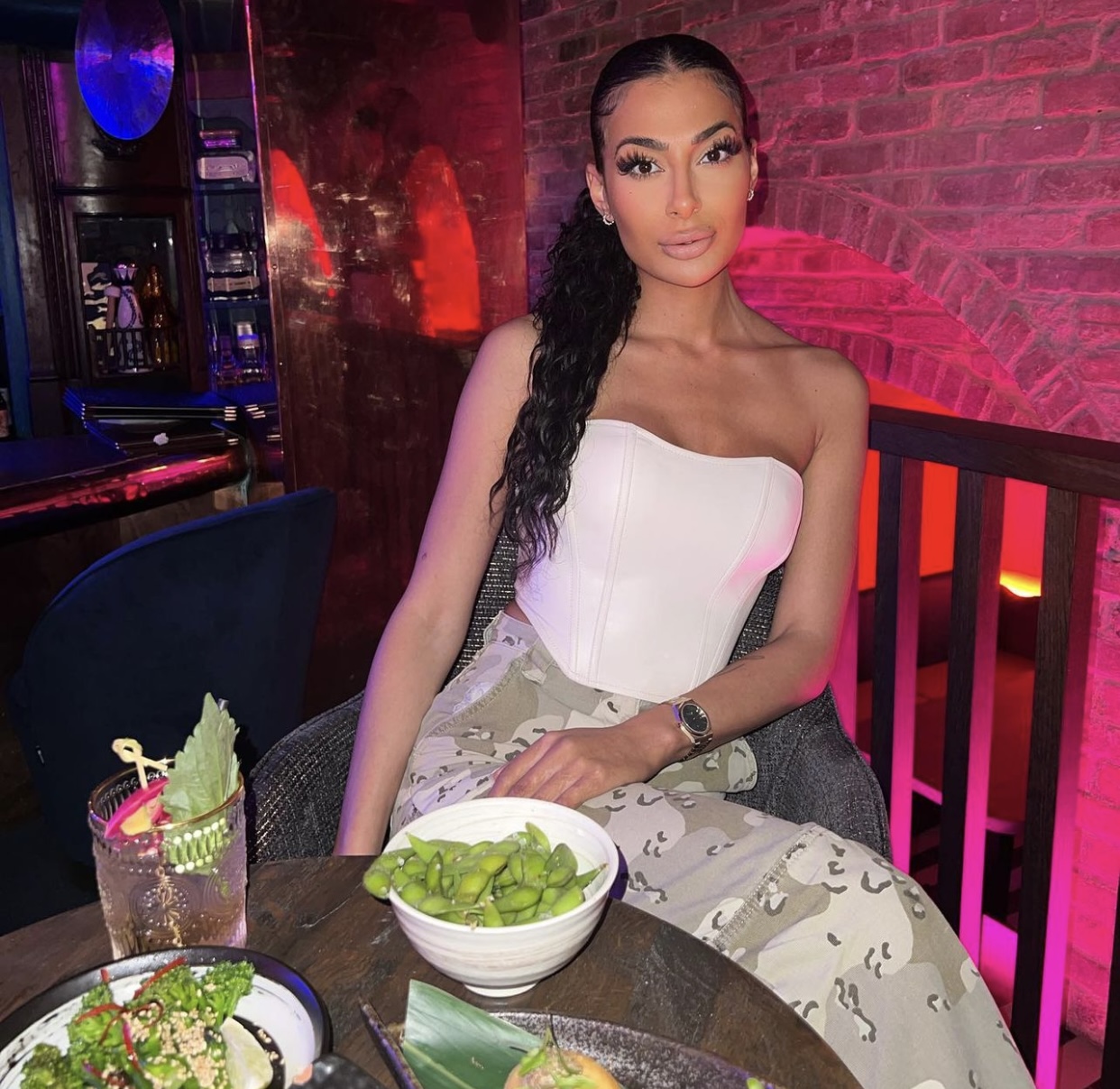 Amaru Lounge & Bar in Sican, featuring a vibrant atmosphere for nightlife events.