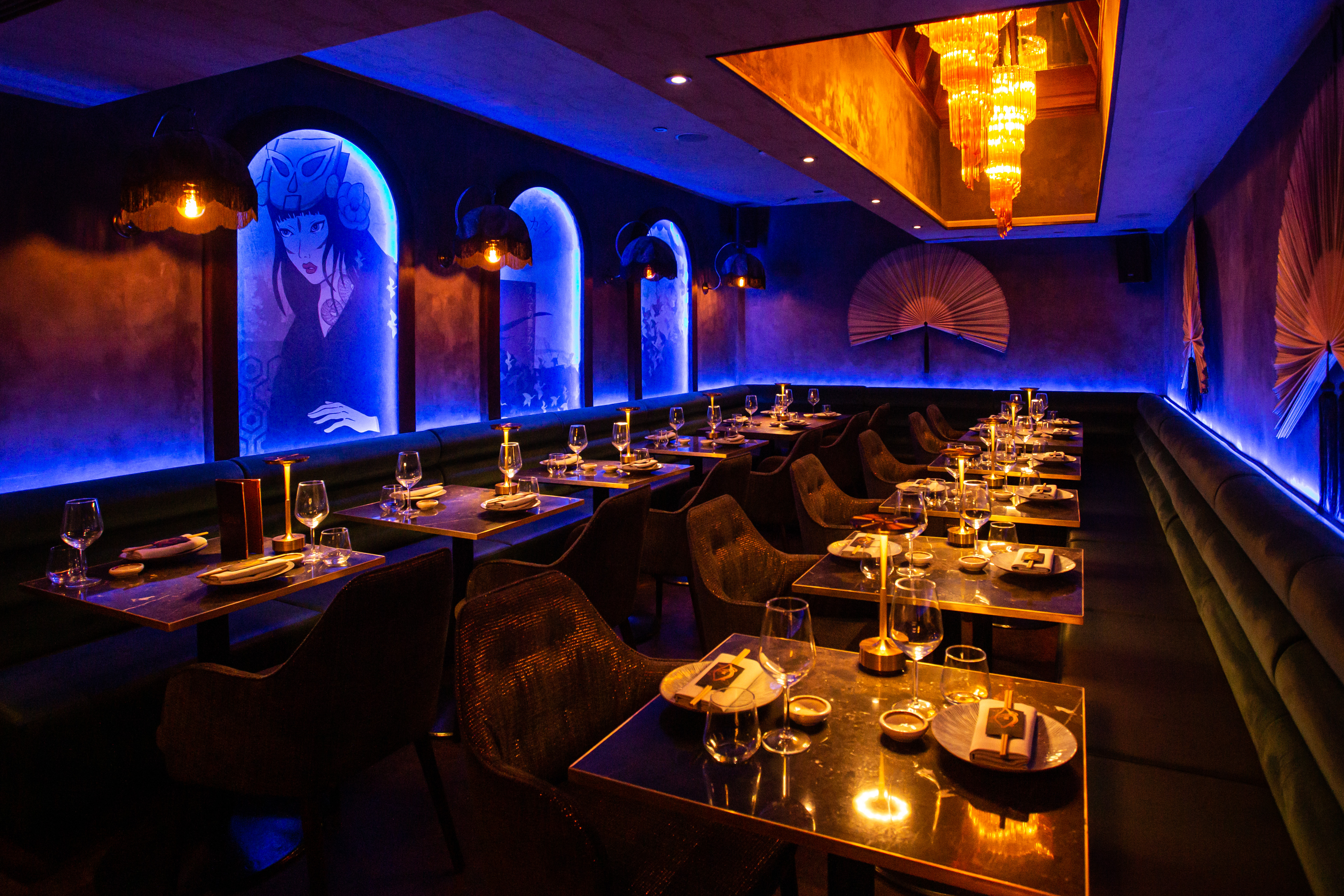 Amaru Lounge & Bar in Sican, elegant decor for upscale events and intimate gatherings.