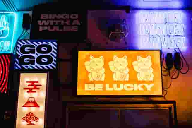 Lucky Cat Bar
