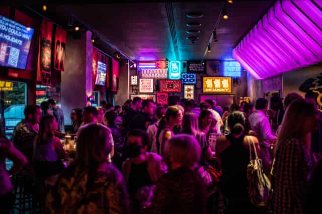 Lucky Cat Bar