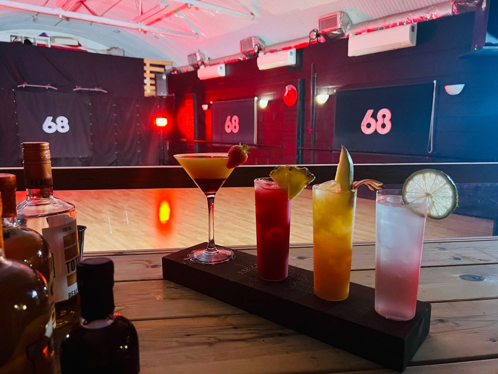 Main Space: - 'LA' Studio - iquukmut2mj.jpg