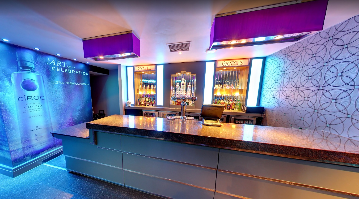 Main Room - ad4un2n4ptn.jpg