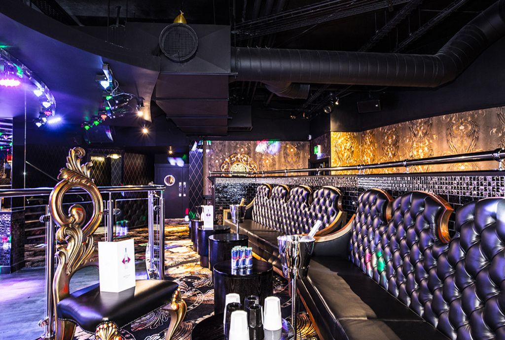 Curve - mgerqqti3ag.jpg