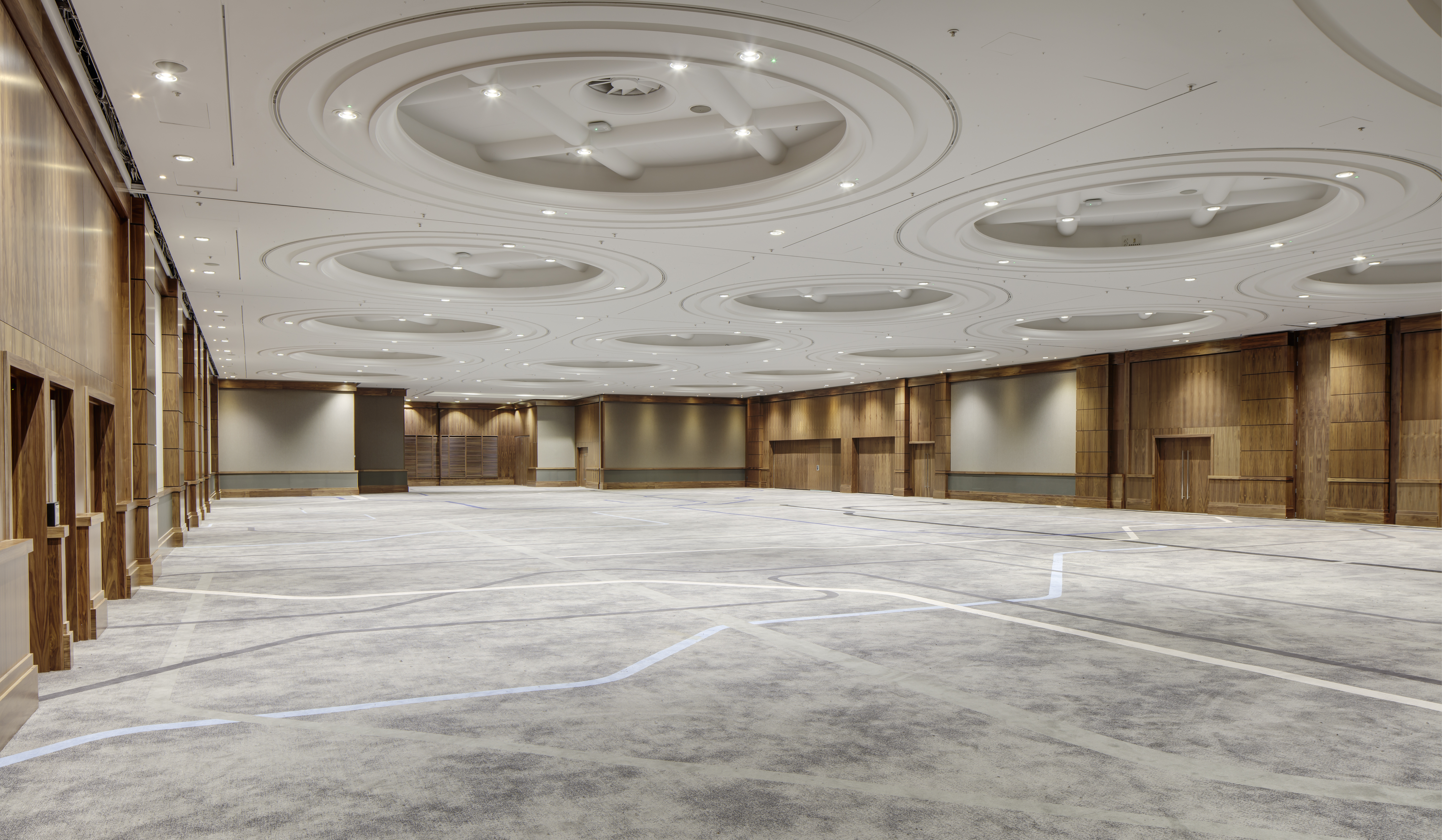 Kensington Suite at Hilton London Metropole, spacious event hall for conferences and banquets.