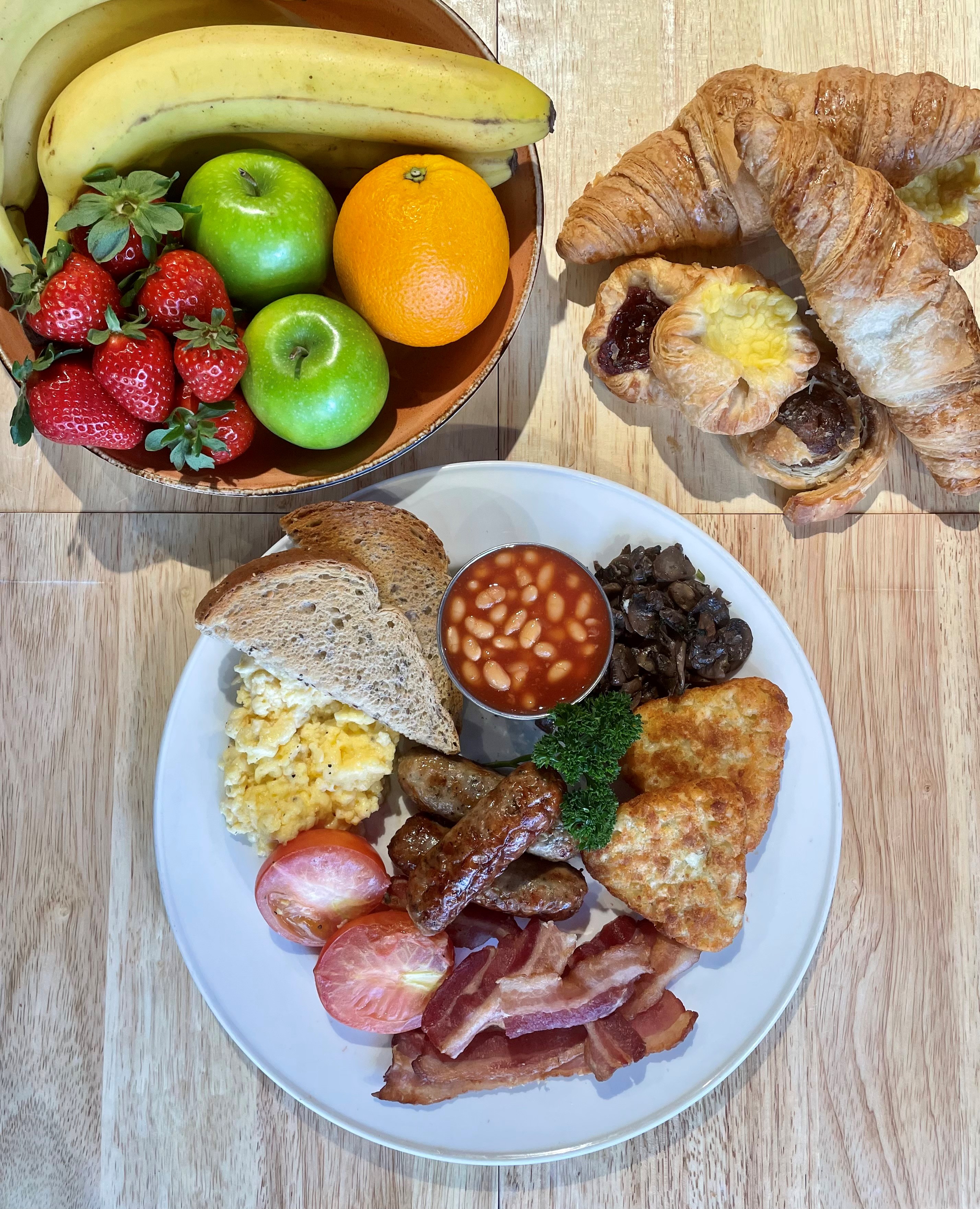 Breakfast spread at Hard Rock Cafe Piccadilly Circus for meetings and events.