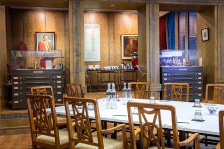 ENT Room at 1 Wimpole Street, elegant wooden table, ideal for professional meetings.