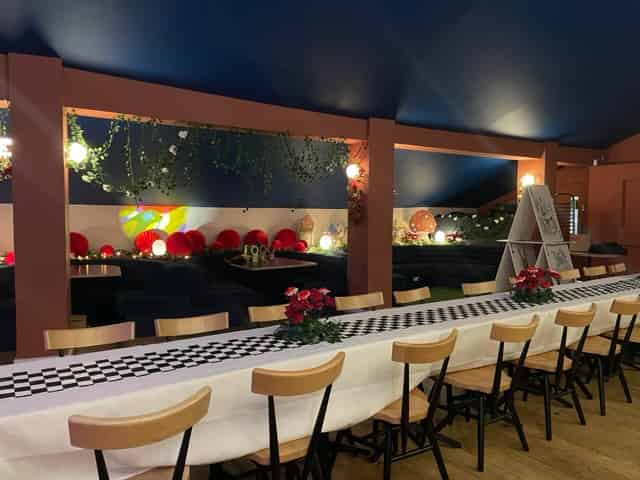 Bar + Kitchen