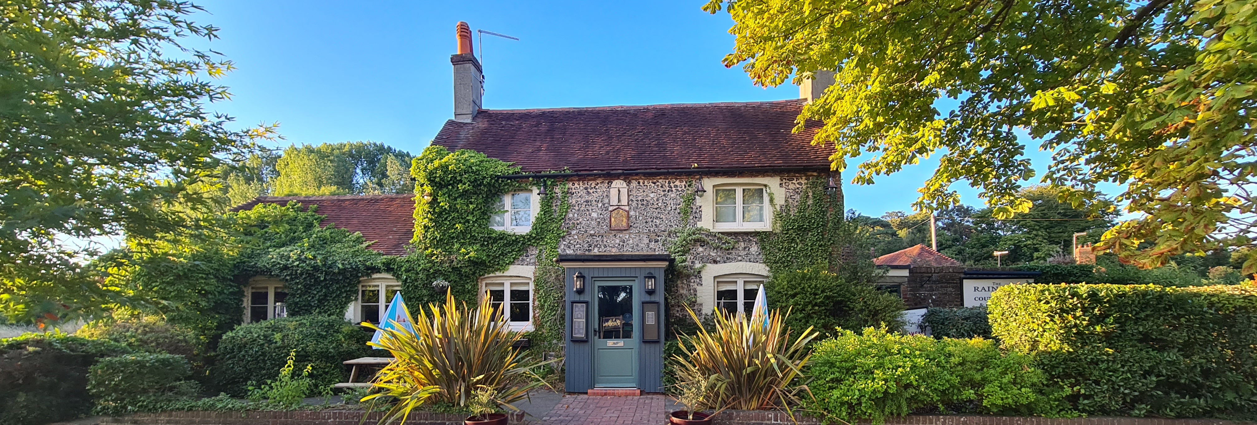 Rainbow Inn venue with rustic charm, ideal for retreats and gatherings in nature.