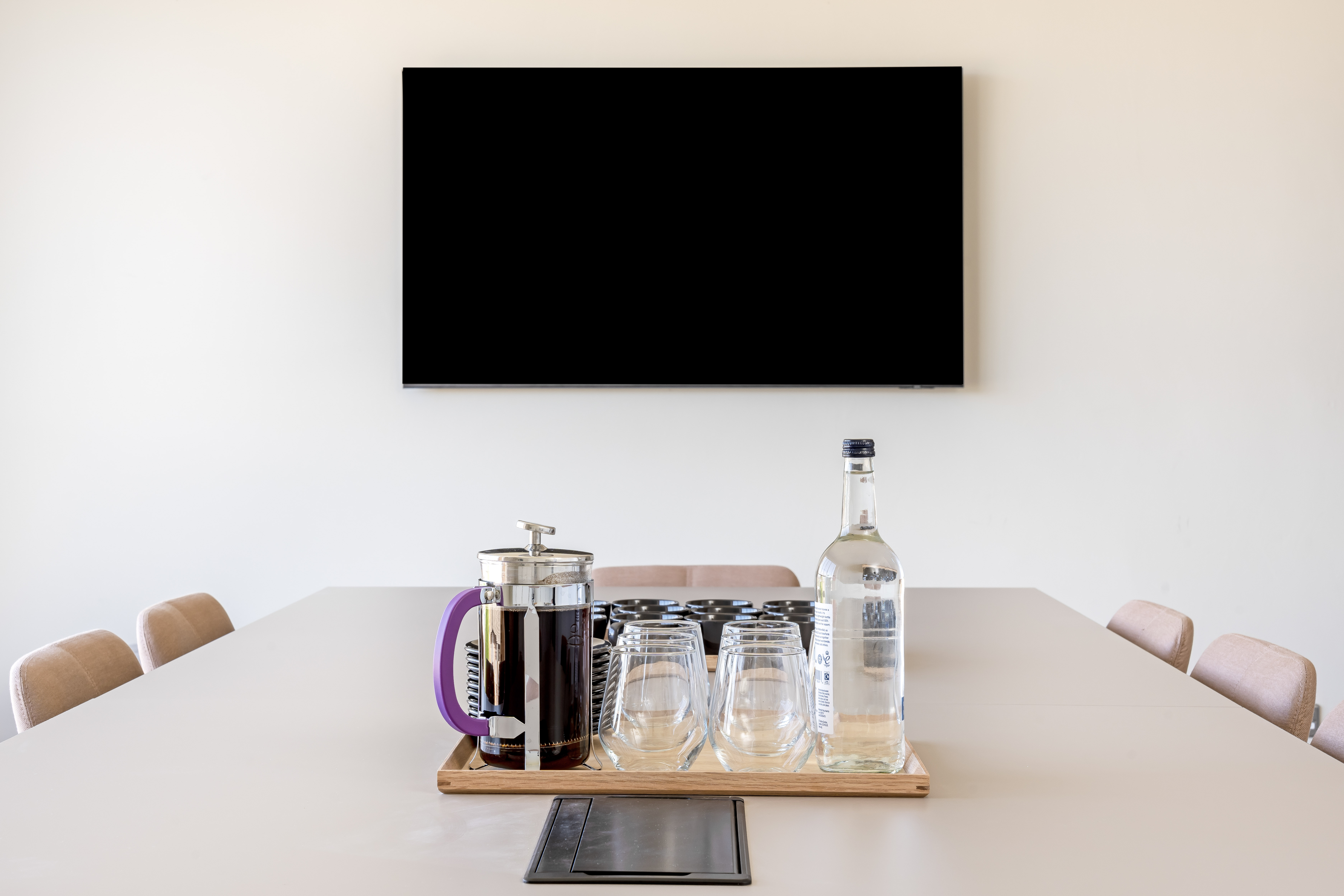 Menier Meeting Room - 0vhavf0wr5m.jpg