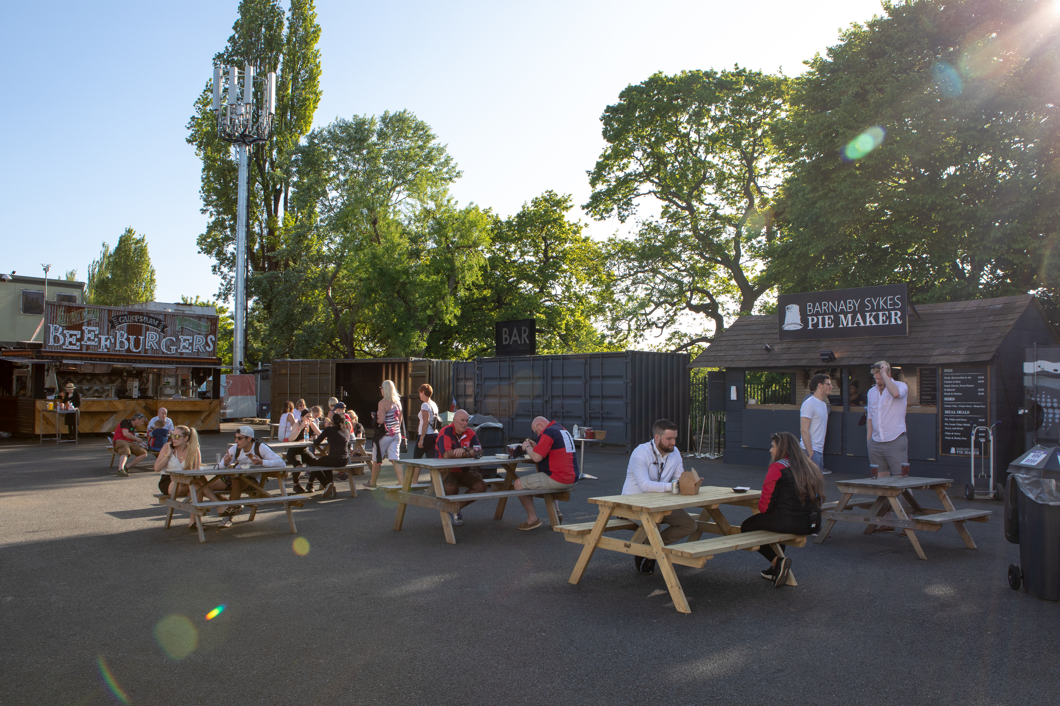 Outdoor Space - kvod4esdkz2.JPG