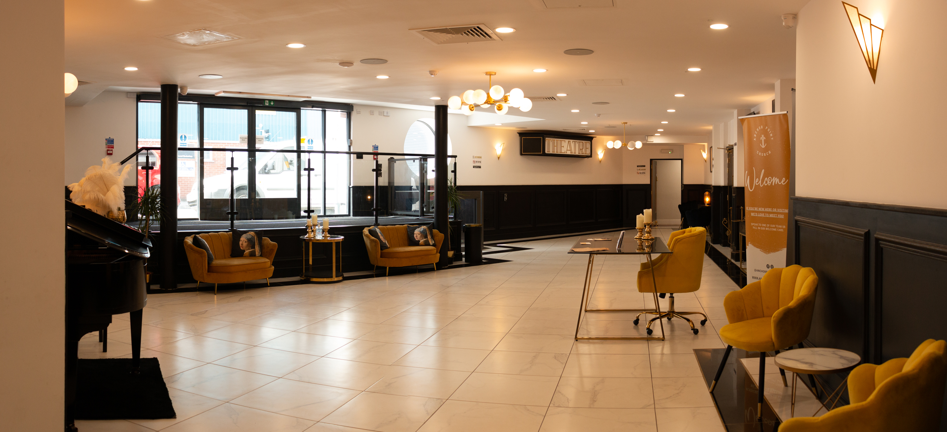 Black Box Theatre/auditorium  - 43a20u4k5a4.jpg