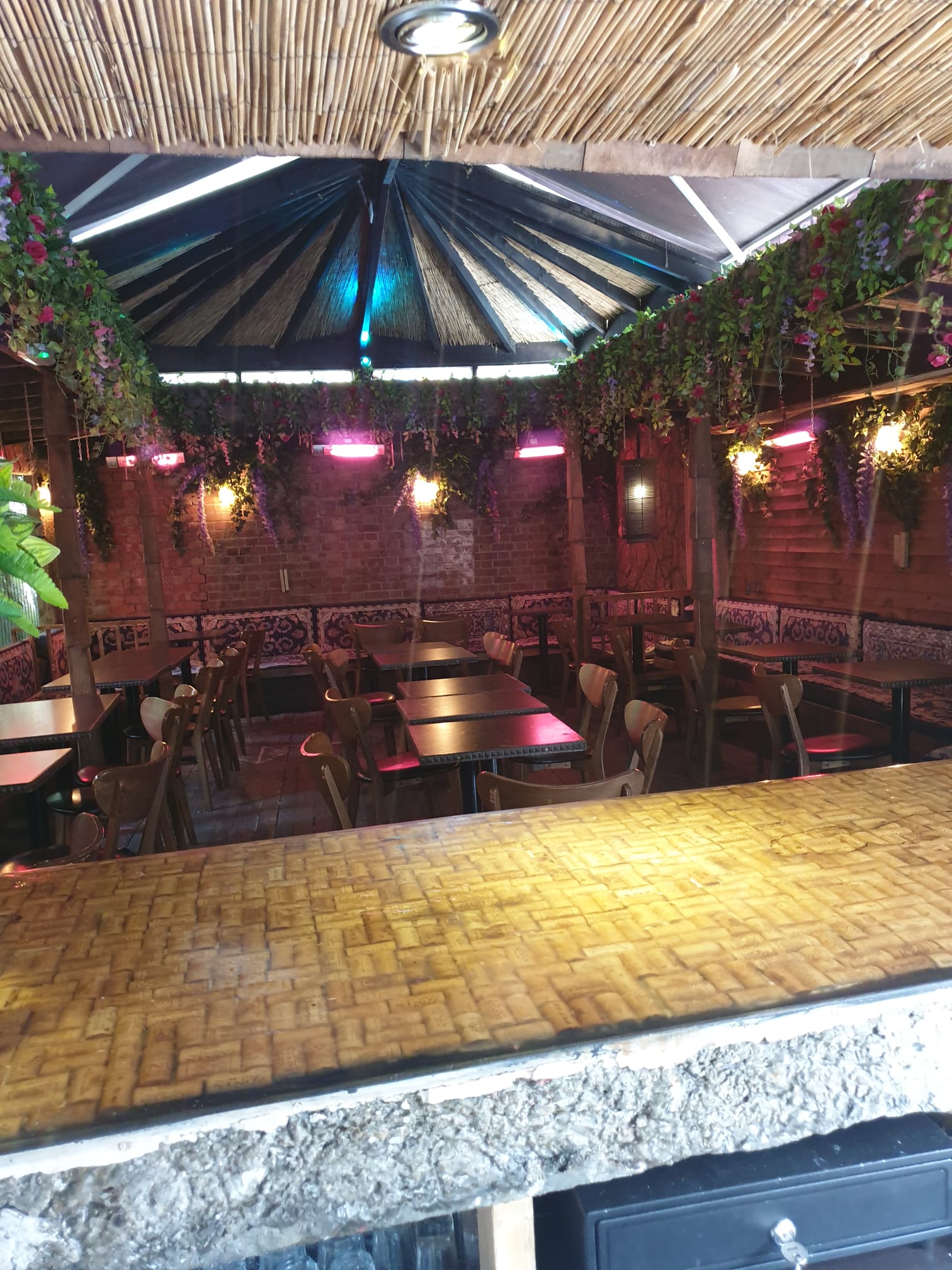 Miniature Restaurant - 5mwbnzia2vs.JPG