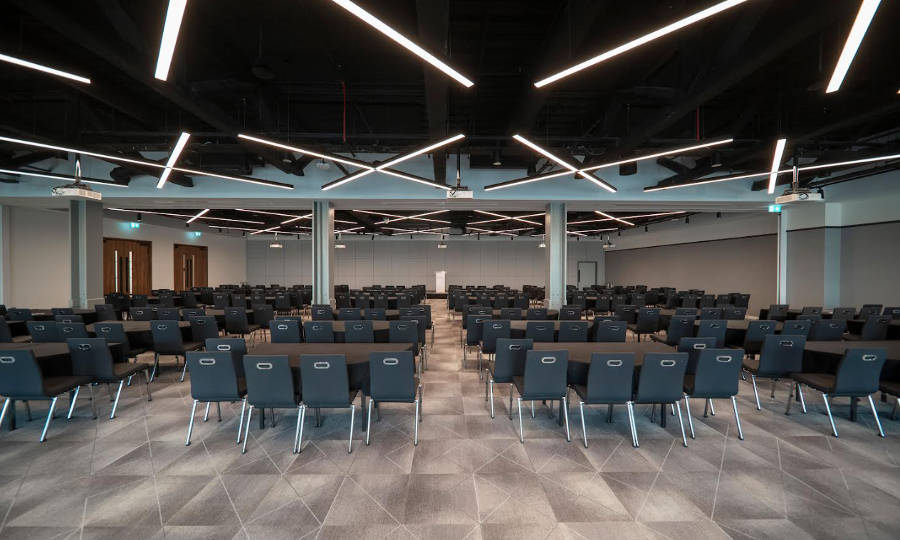 Finsbury Suite at Convene 155 Bishopsgate, spacious venue for conferences and banquets.