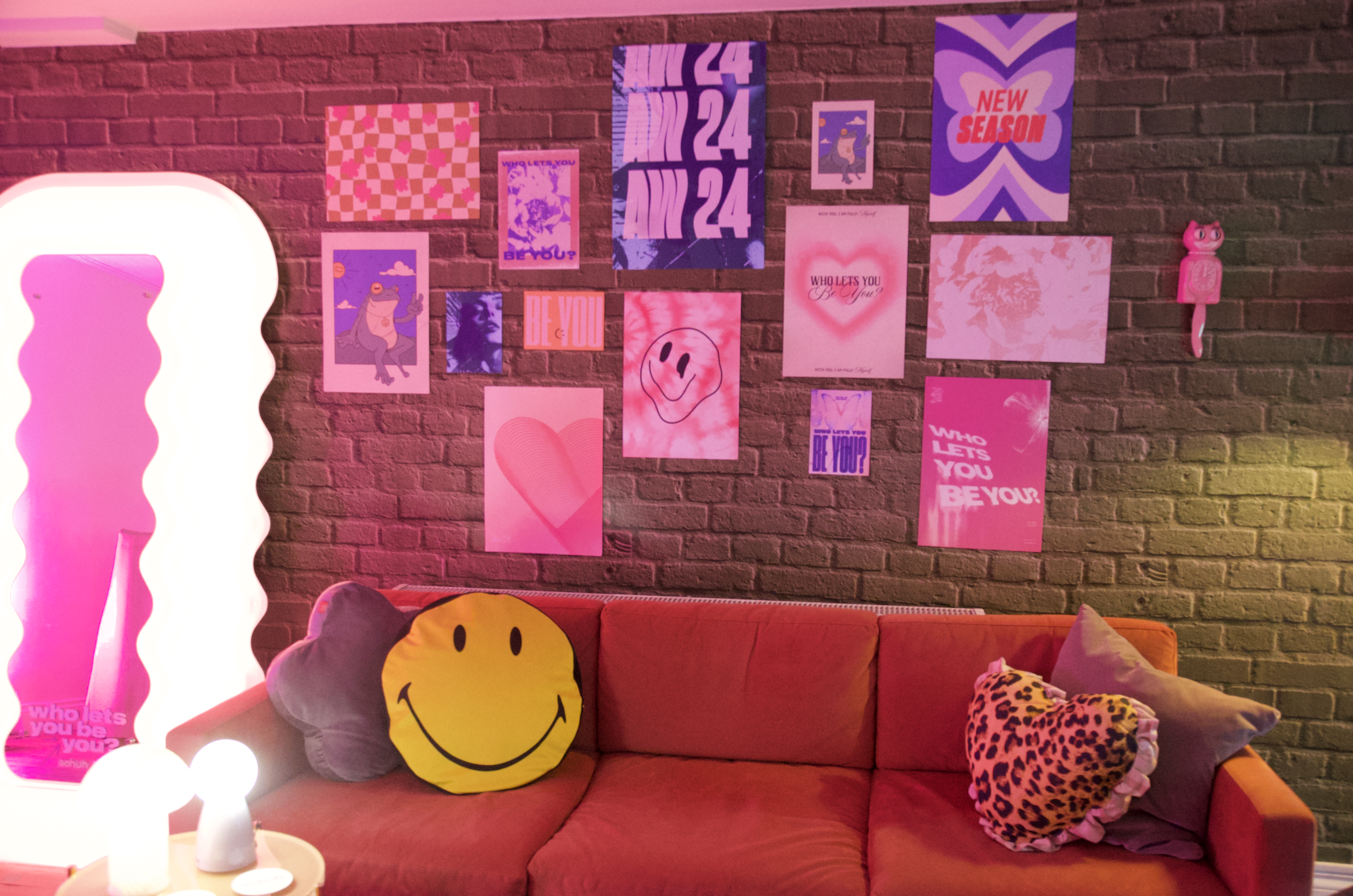 The Stalls (Studio 2) - jdlwdhiw44c.png