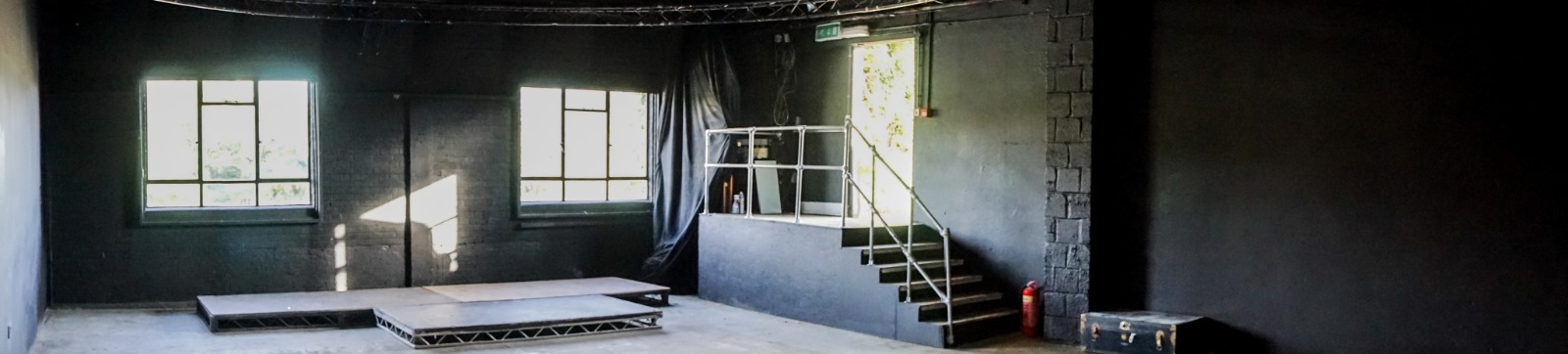 Black Box Studio. - t551jg2hiw1.jpeg