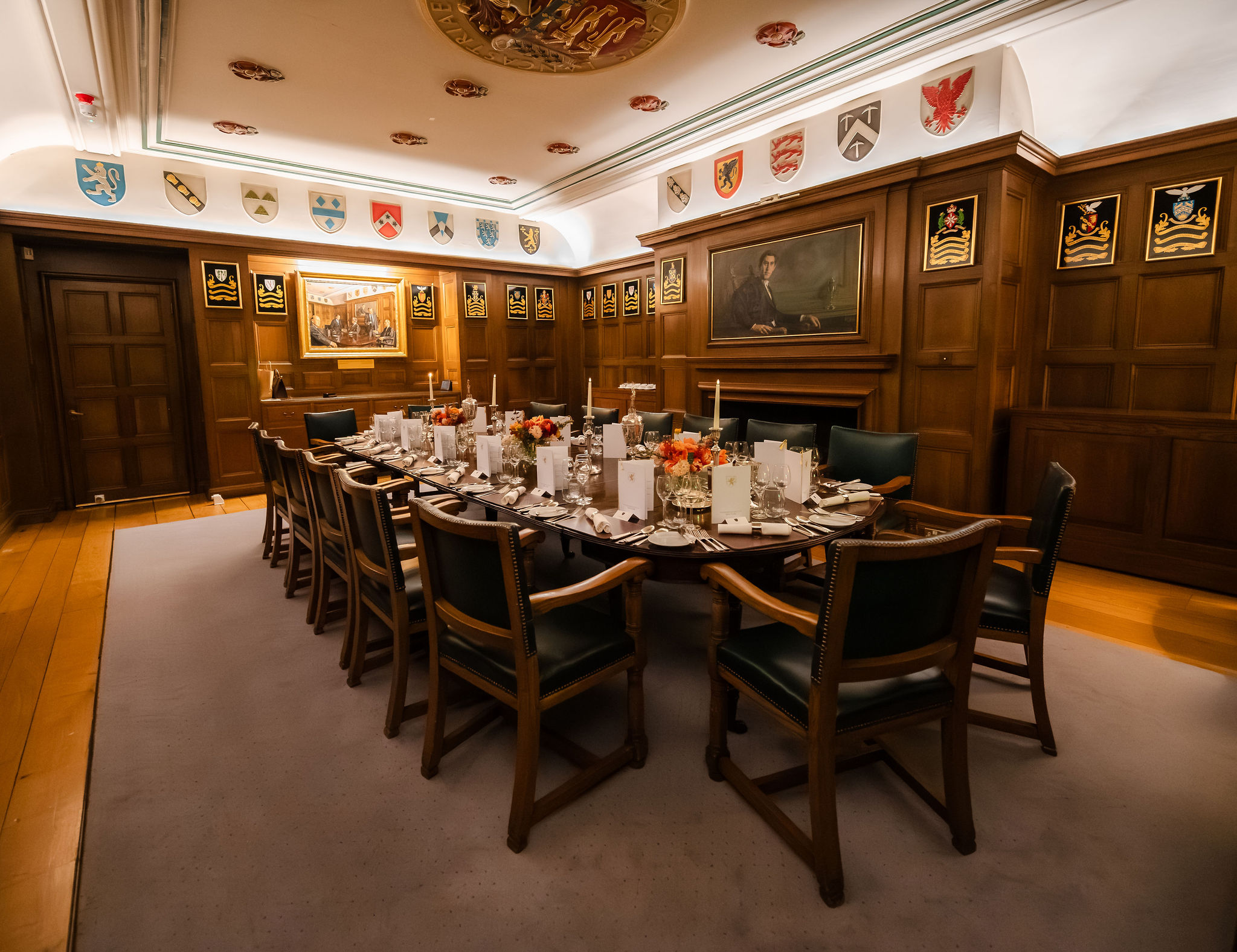 Gray's Inn pension room, wood paneling, private dining, executive event.