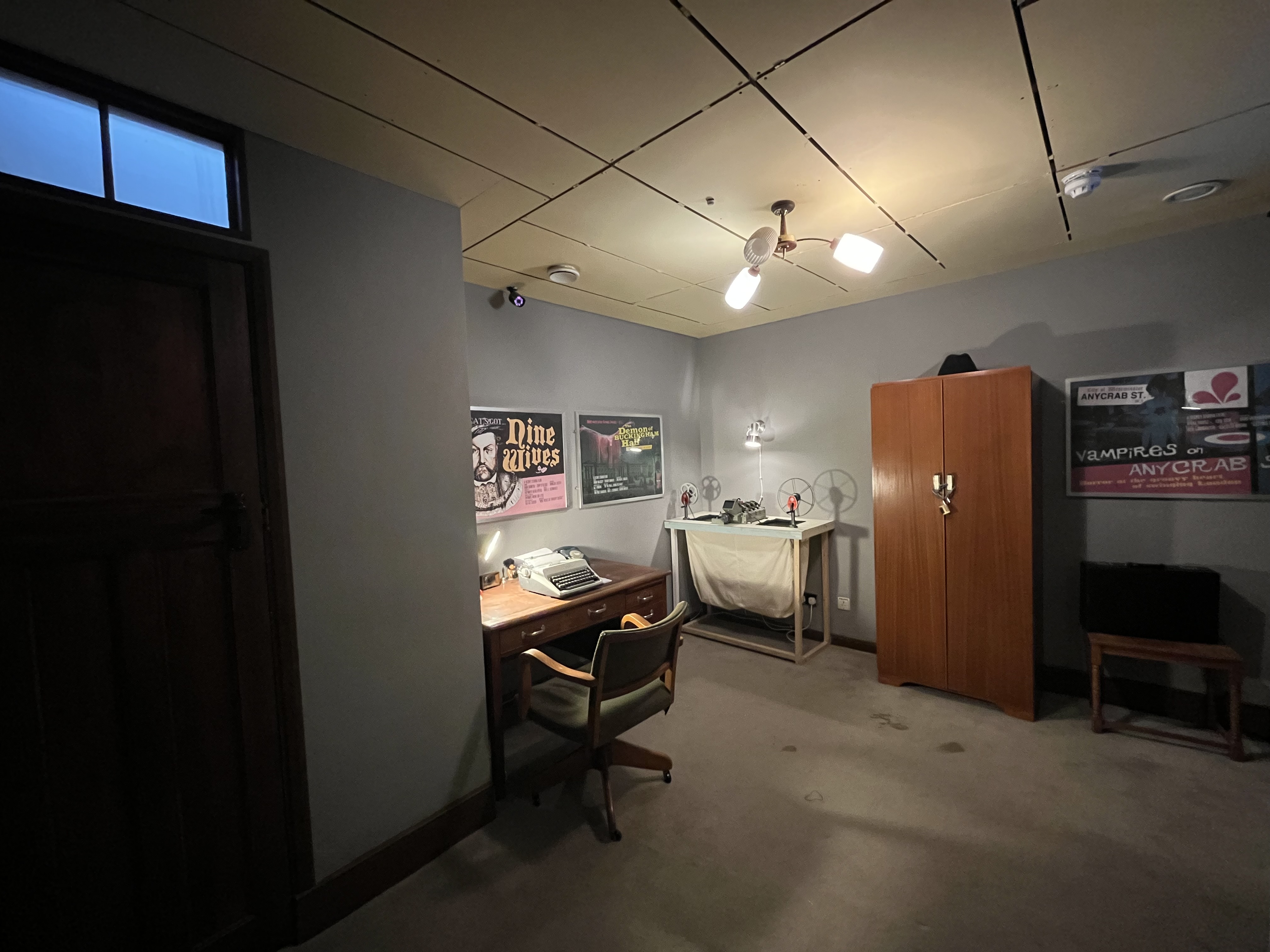 Spooky Escape Room vintage meeting space for creative workshops and events.