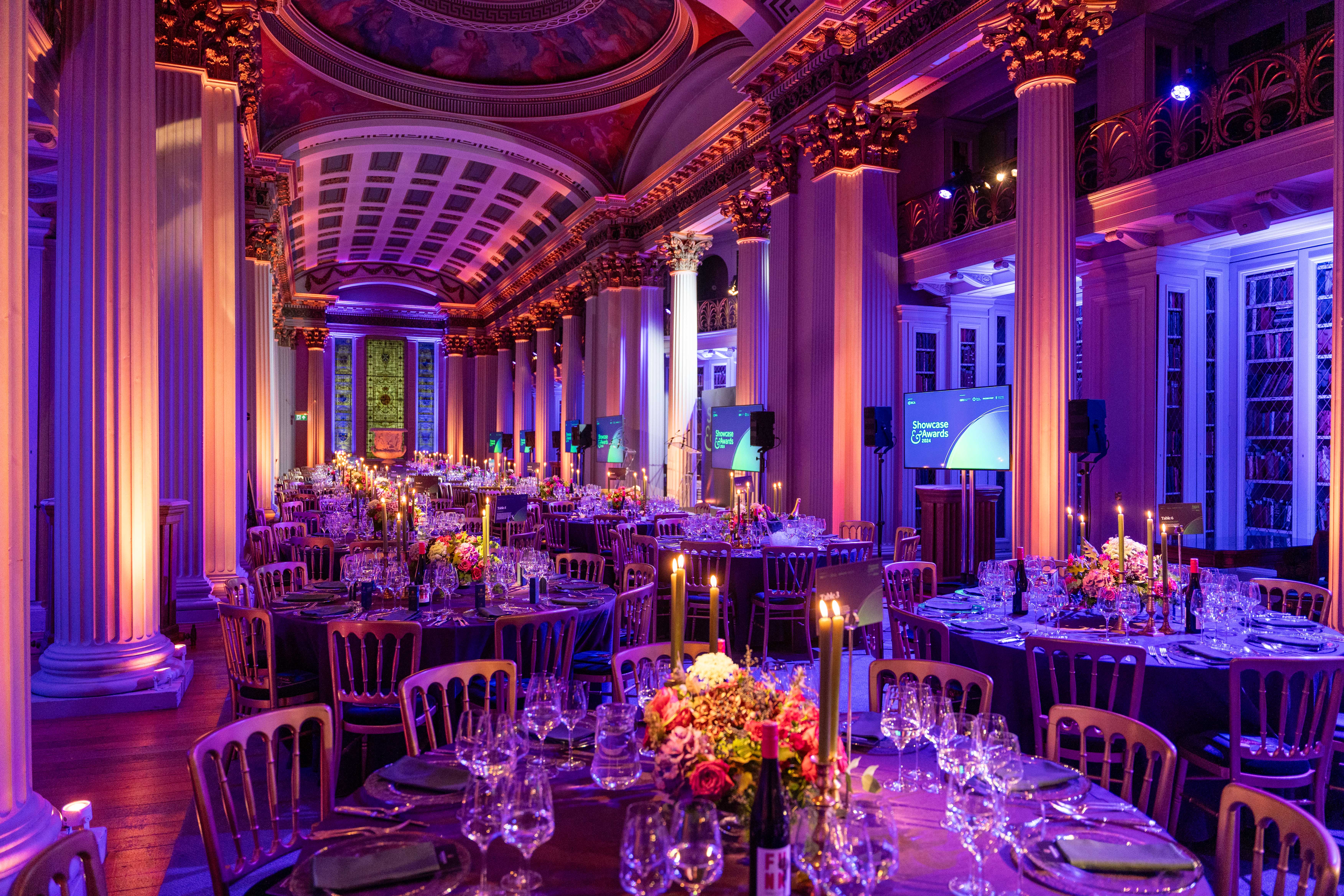 Upper library - da25665a-519a-4b1e-9de5-fe5e37cfe0ad.jpg