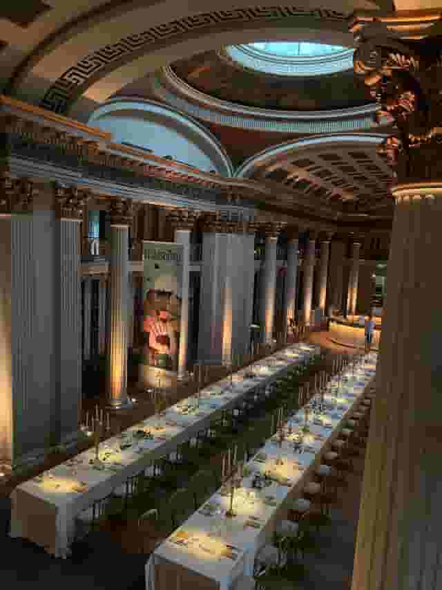 Signet Library