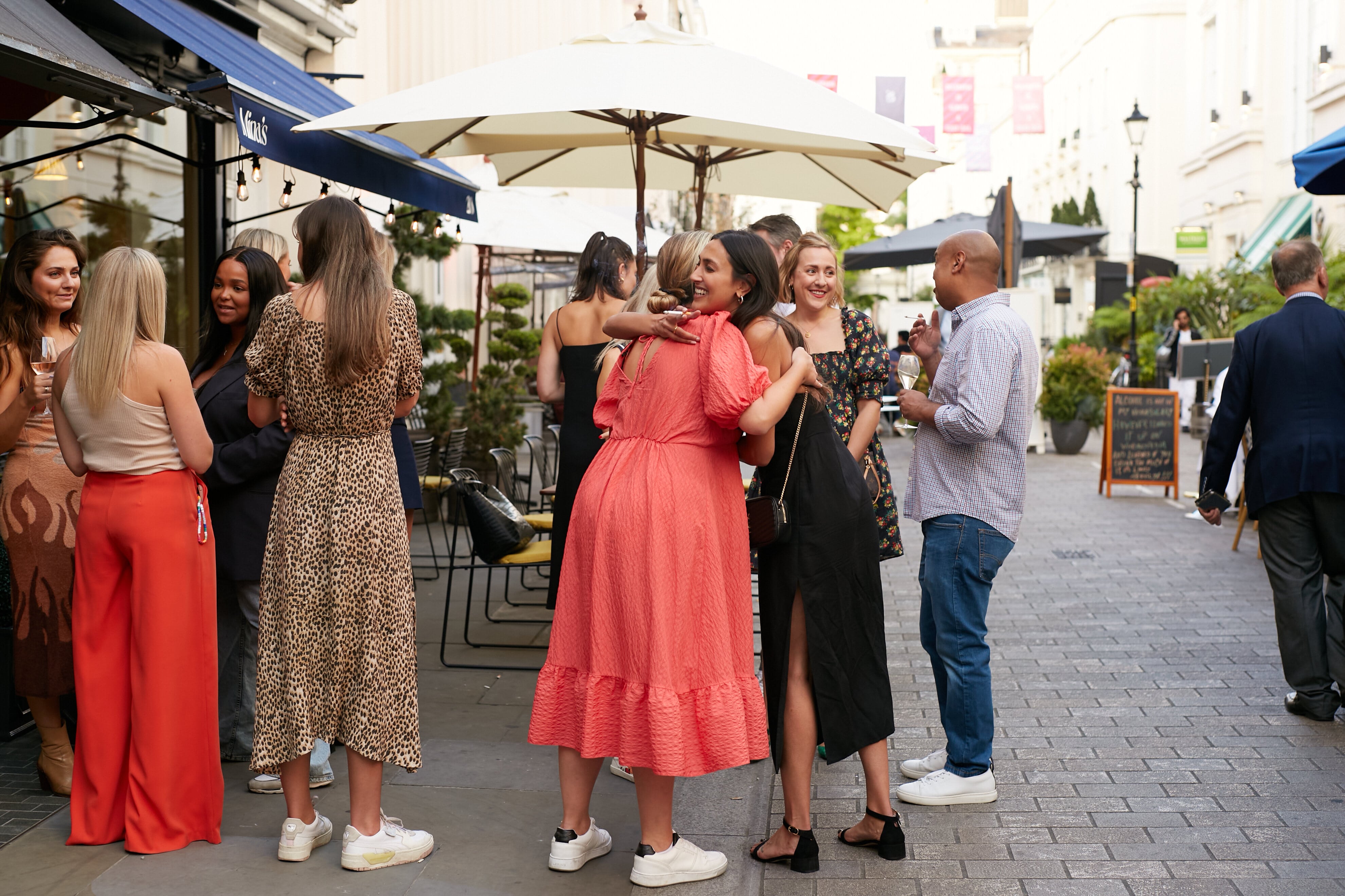 Entire venue with outdoor terrace - hhrjjhfl4hn.jpg