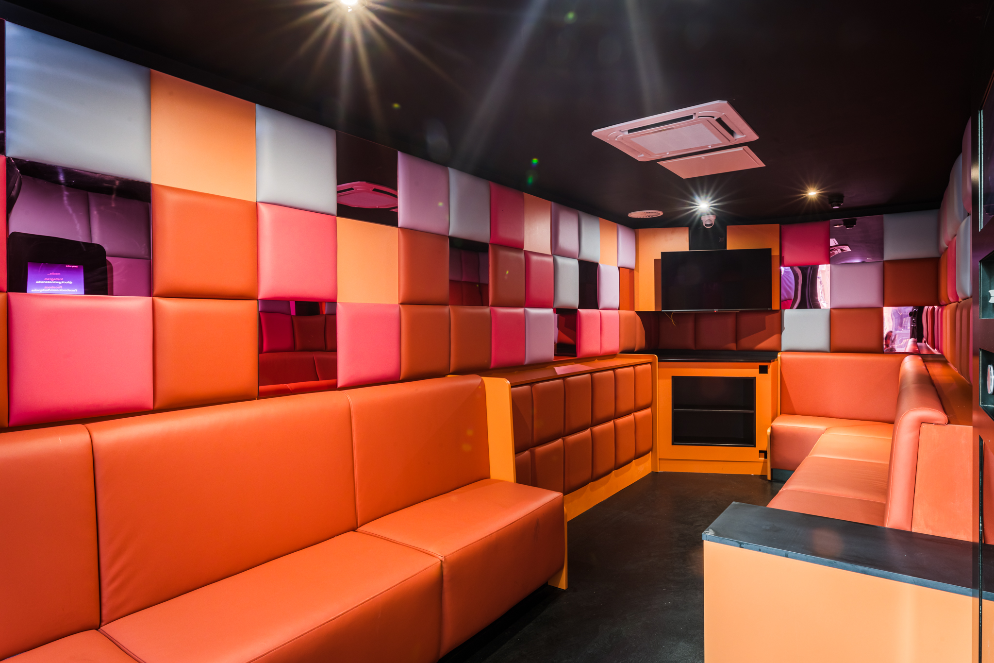 Whole venue - iwj01e2ukfk.jpg