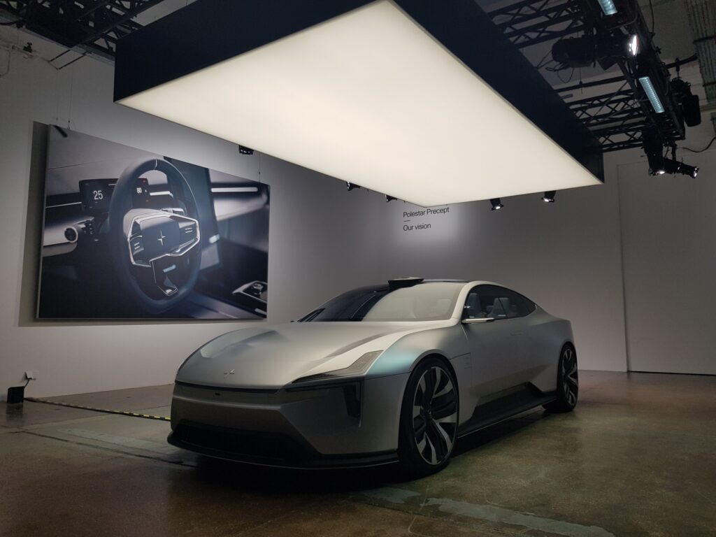 Studio 1 - 5 - f5iigdwf5mw.jpeg