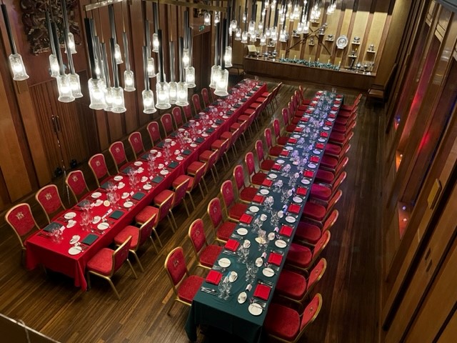 The Livery Hall - pydt5kh4pig.jpg