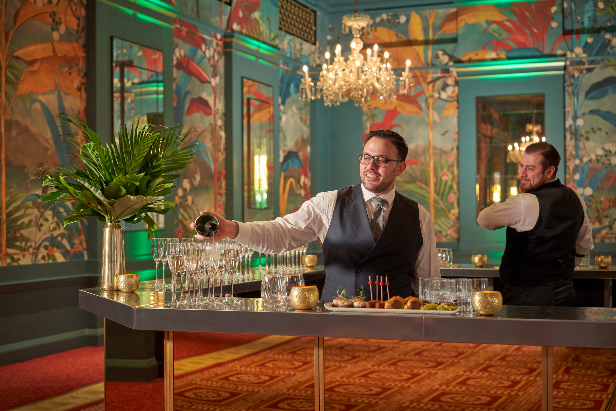 George V Hall - oap44xnsdrl.jpg