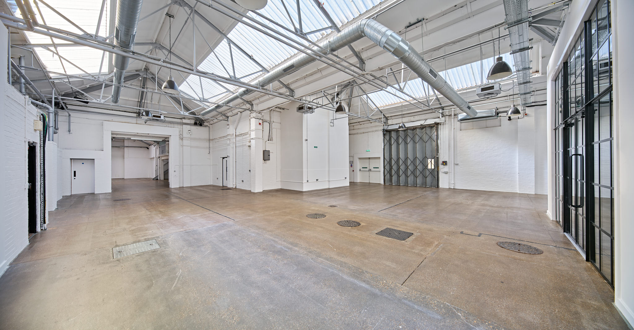 Studio 4 + 5 - akyj3hoqwpp.jpg