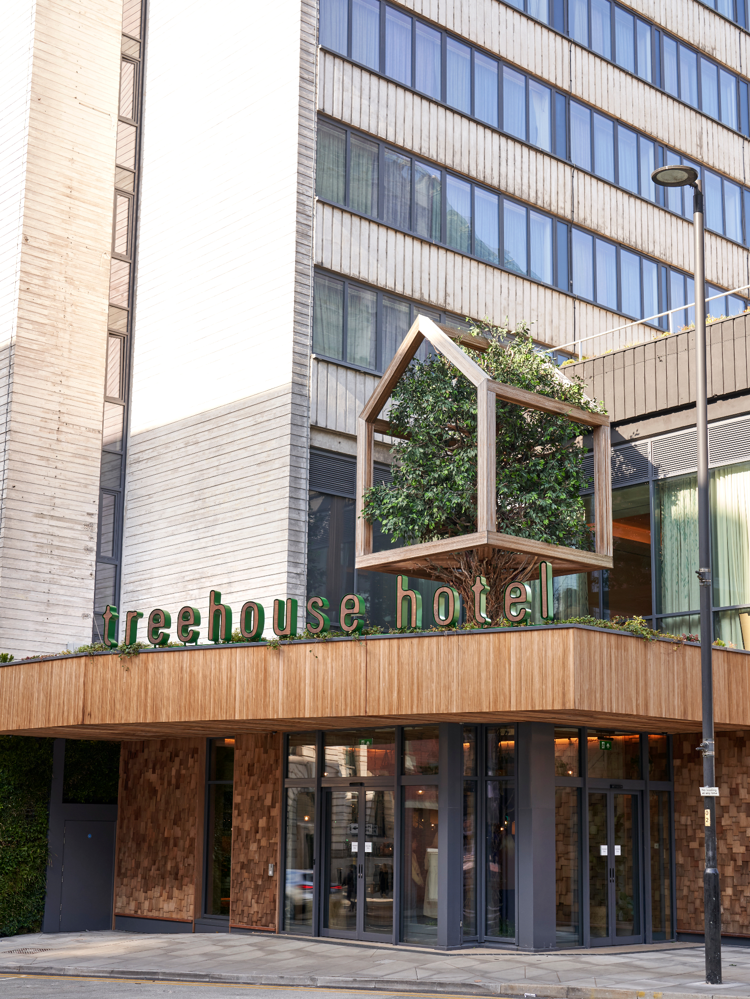 Treehouse Hotel Manchester - image 3