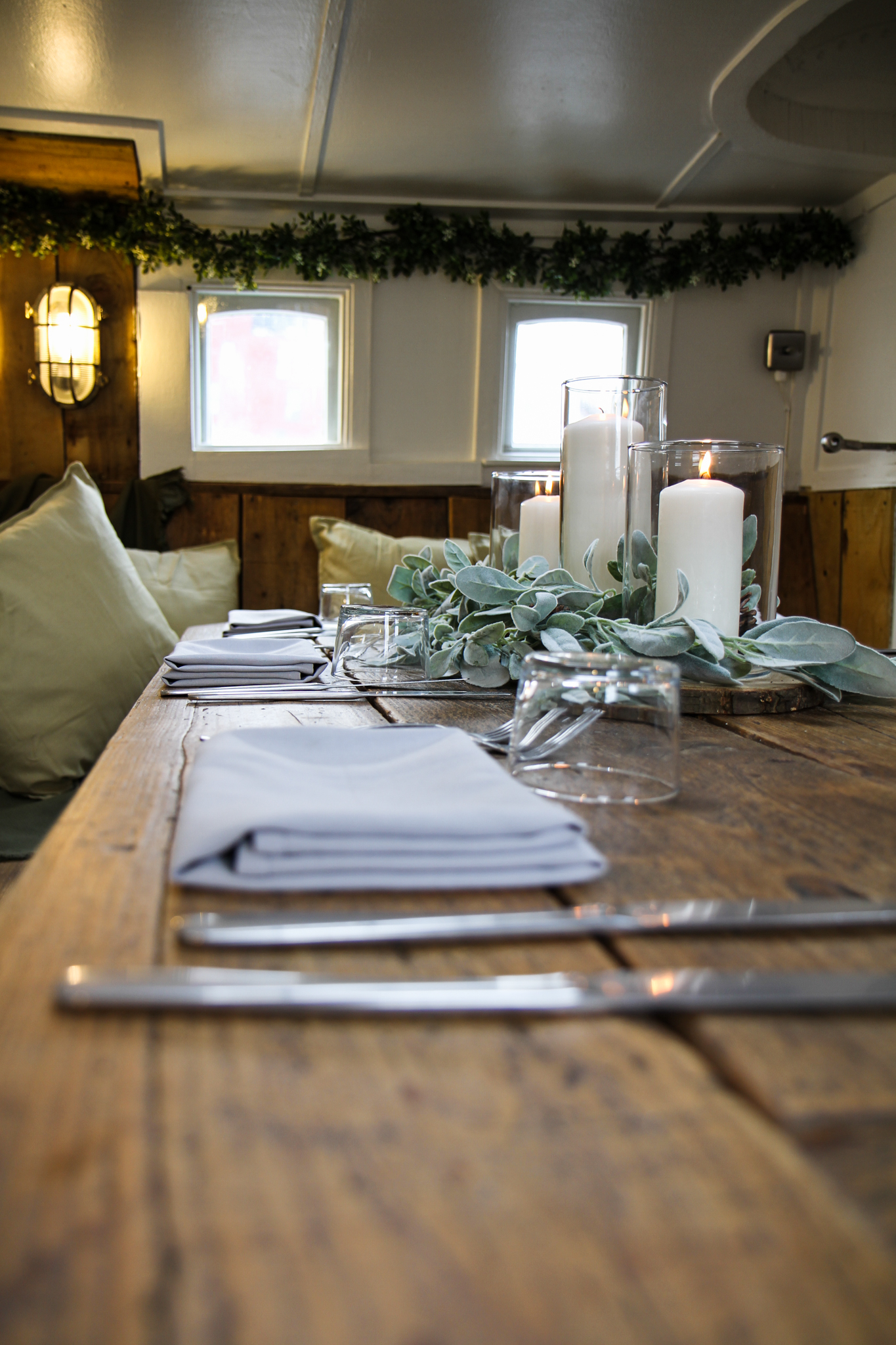 Captain's Cabin - 1aq5izwm111.jpg