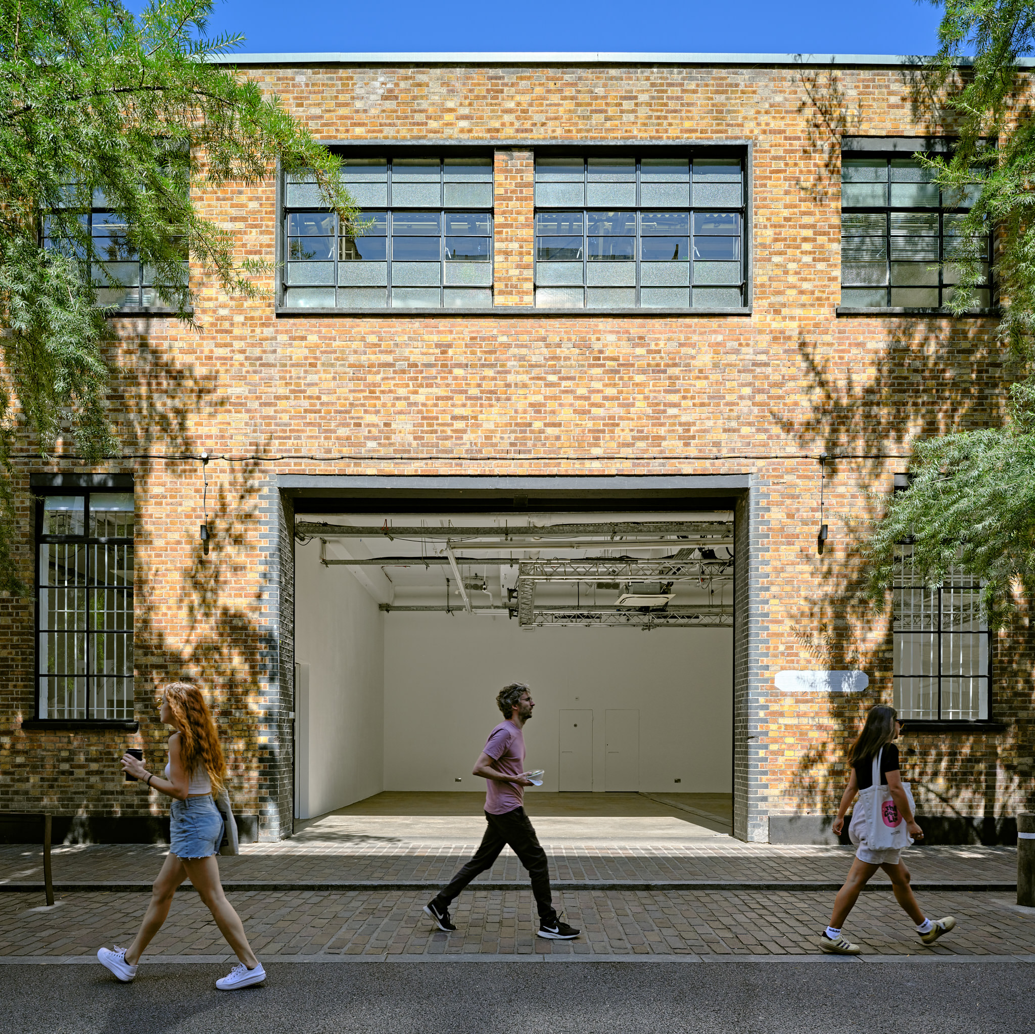 Studio 1 - 3 - kcxjpfwl1rn.jpg