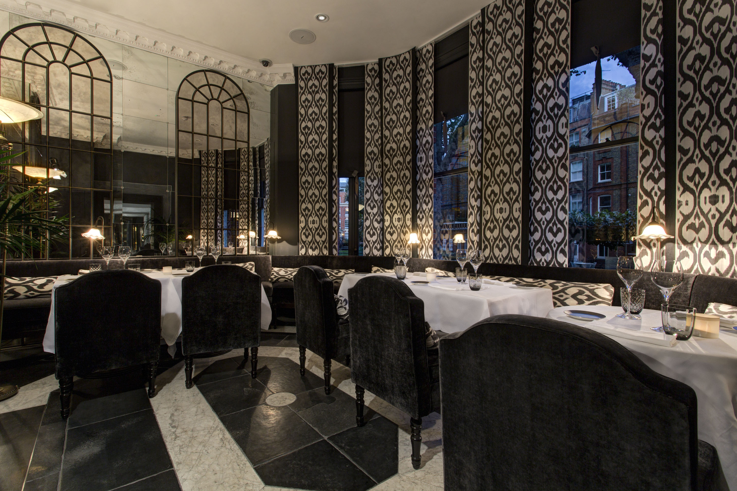 Elegant dining space at The Franklin Restaurant, perfect for corporate events and gatherings.