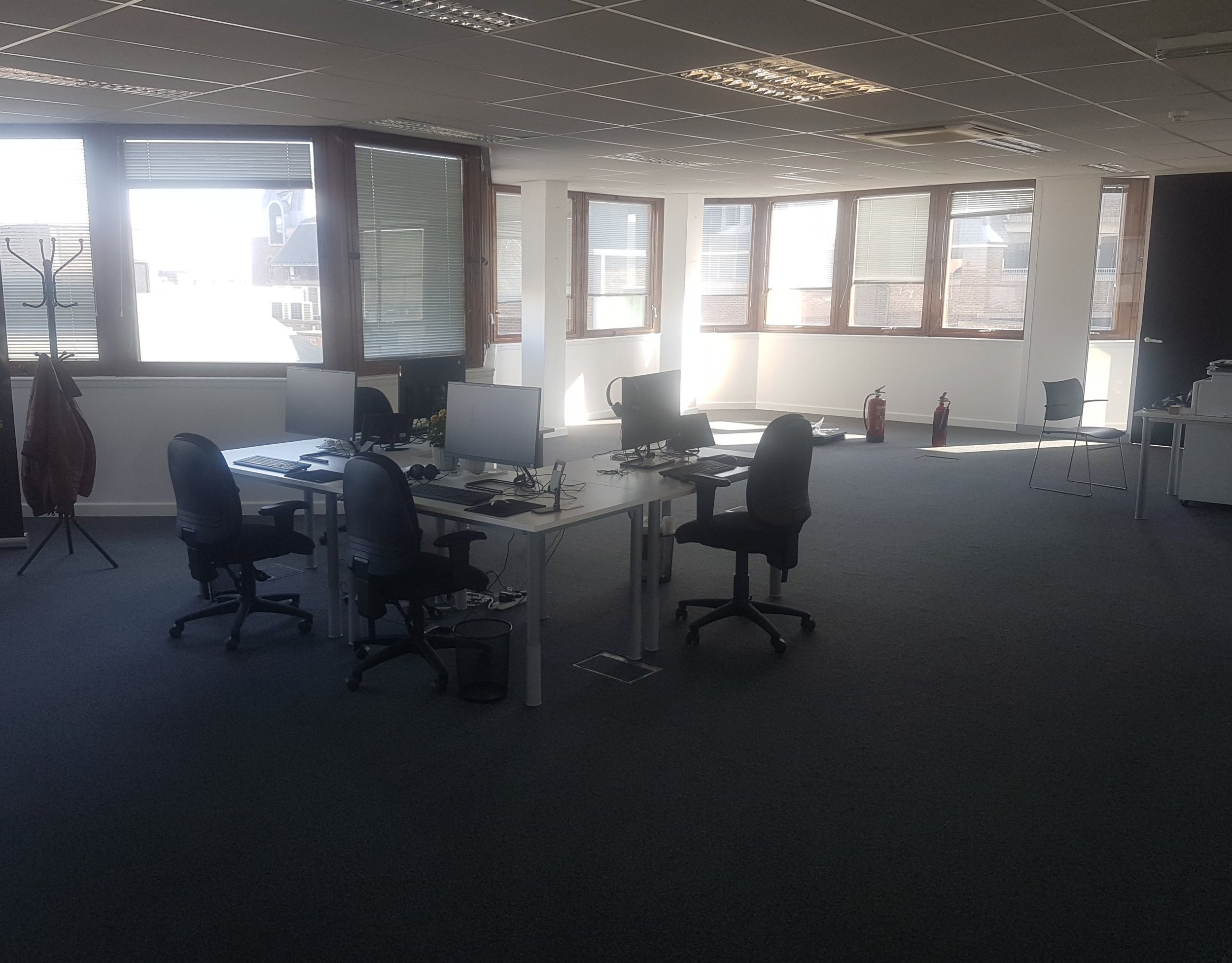 Spacious, well-lit office at L3 Chelsea House for meetings and collaborative events.