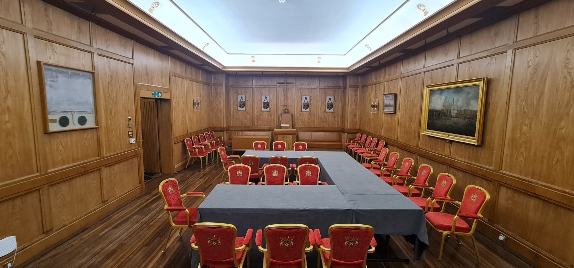 The Court Room - lcemu5ntjbu.jpg