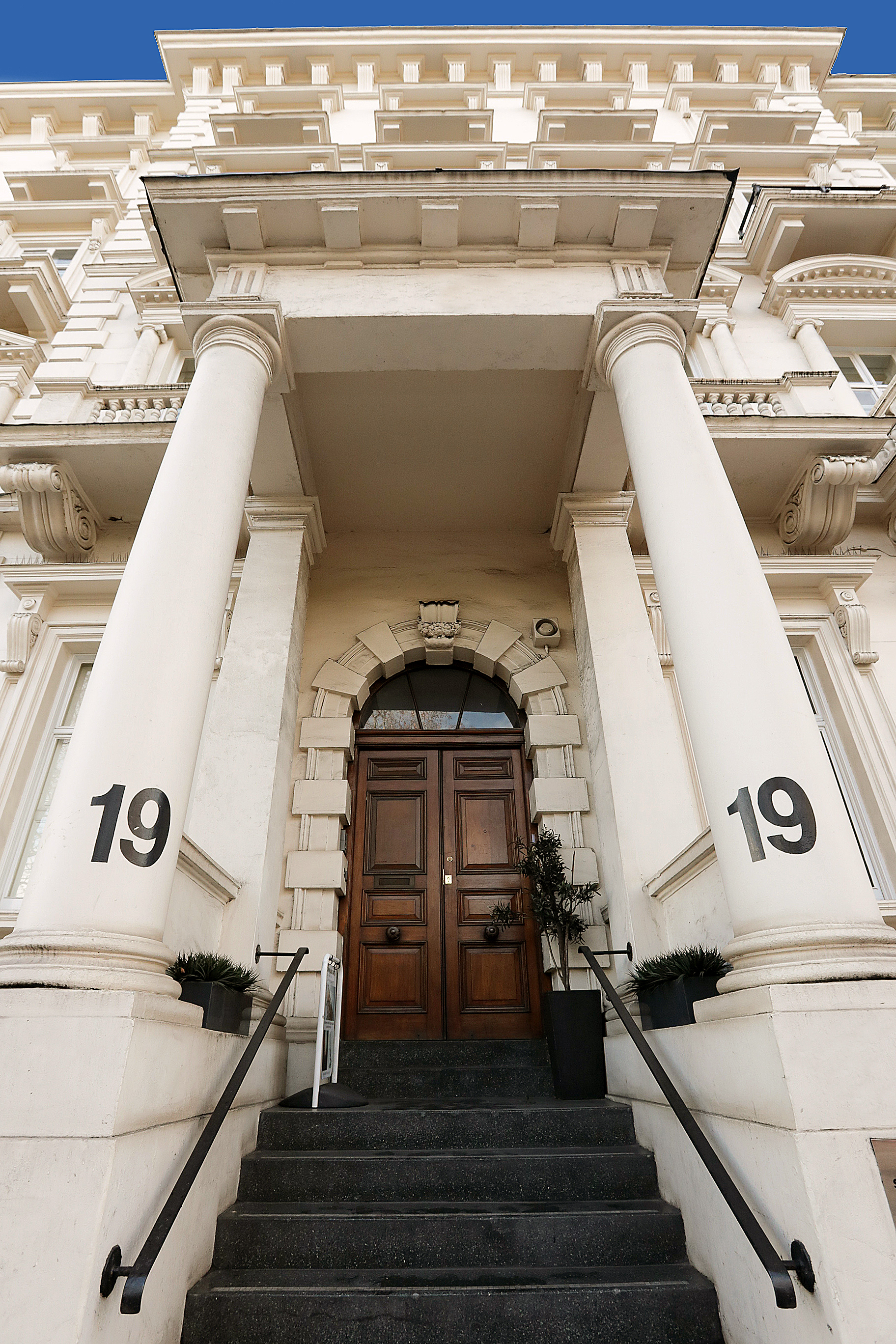  Embassy and Palladio Room - cl3lsnipcuj.jpg