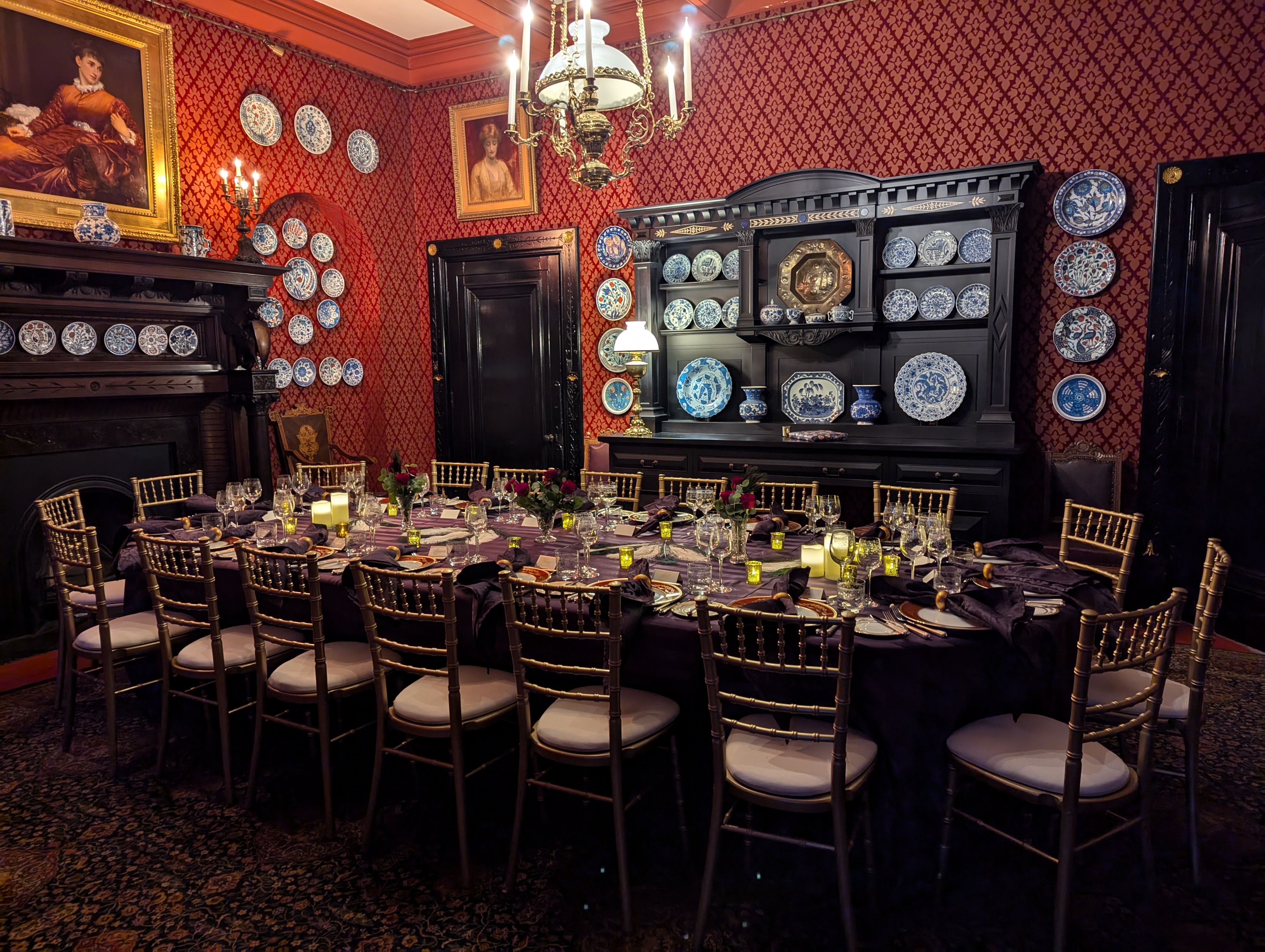 Dining Room - v4v1he2hsup.jpg