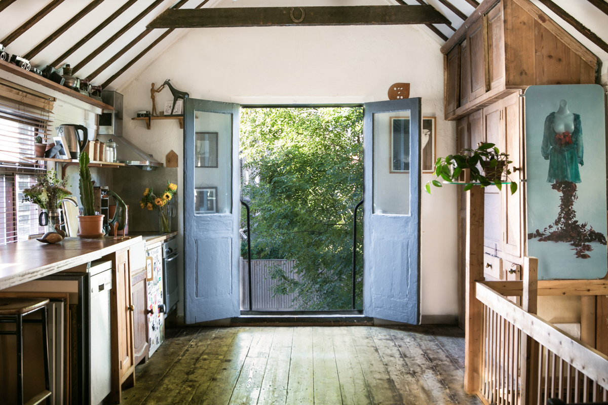 Charming North London Green Photographic Studio - 3jfroivz0gy.jpg