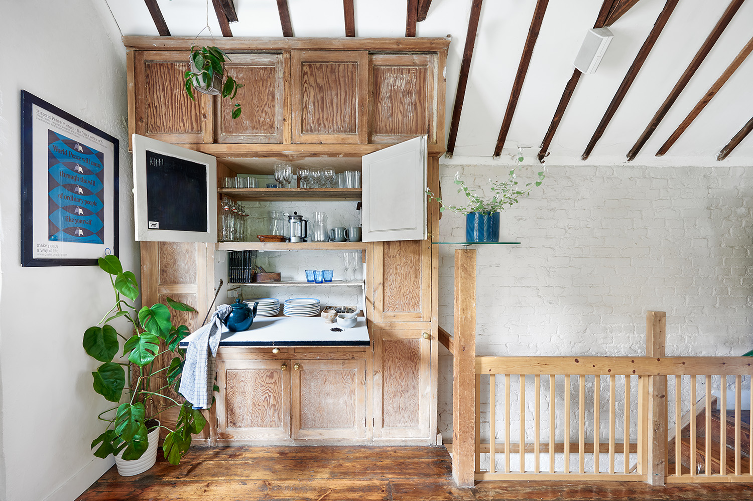 Charming North London Green Photographic Studio - xkpib0xxbwf.jpg