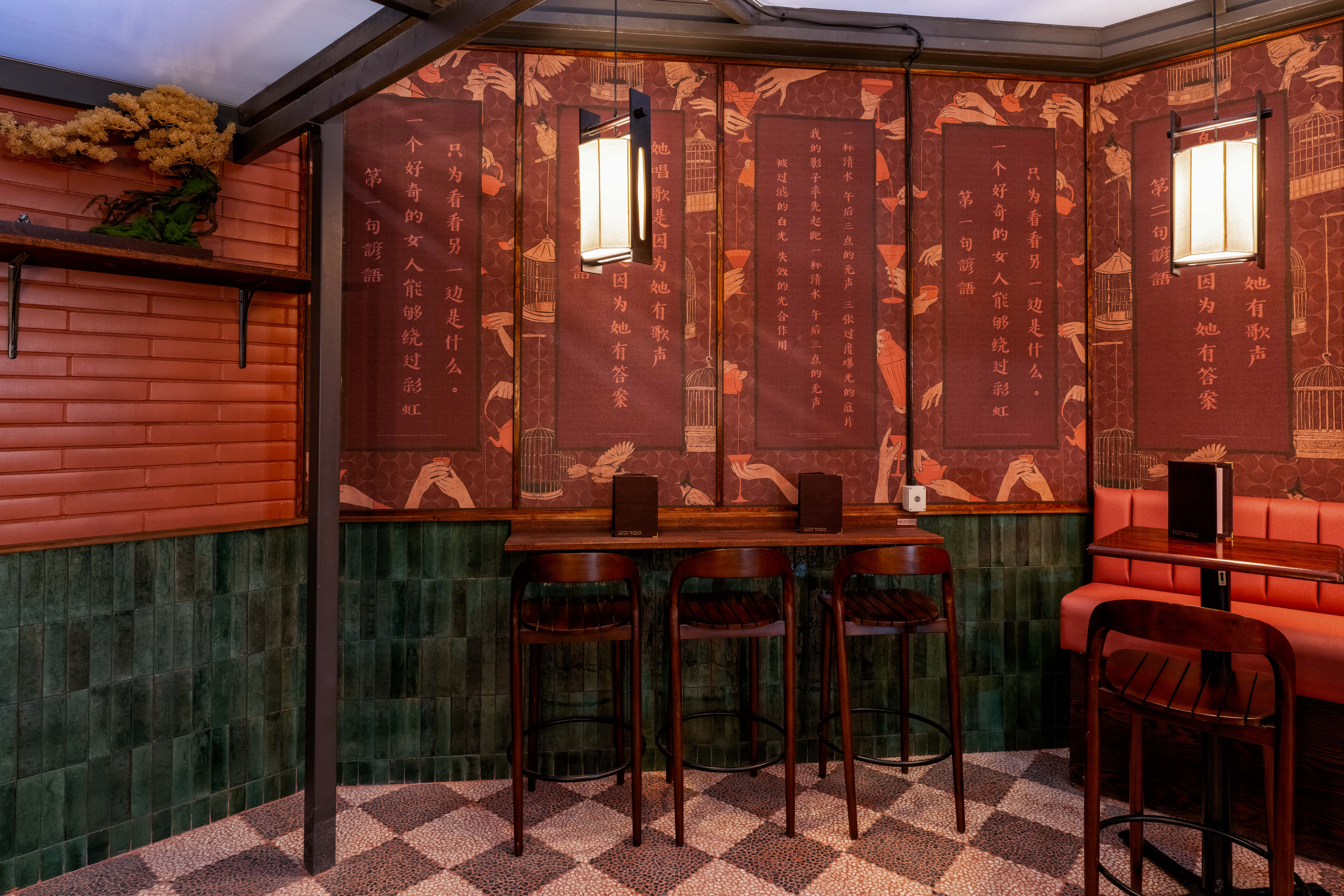 Cozy meeting space in The Courtyard, ideal for brainstorming and informal gatherings.