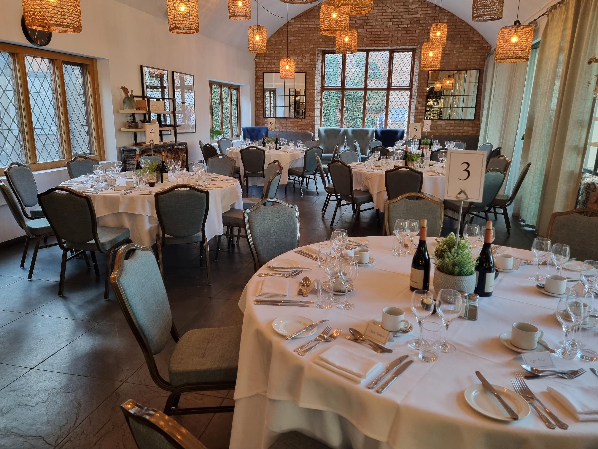 Coach House Kitchen - ohrnr400rqg.png