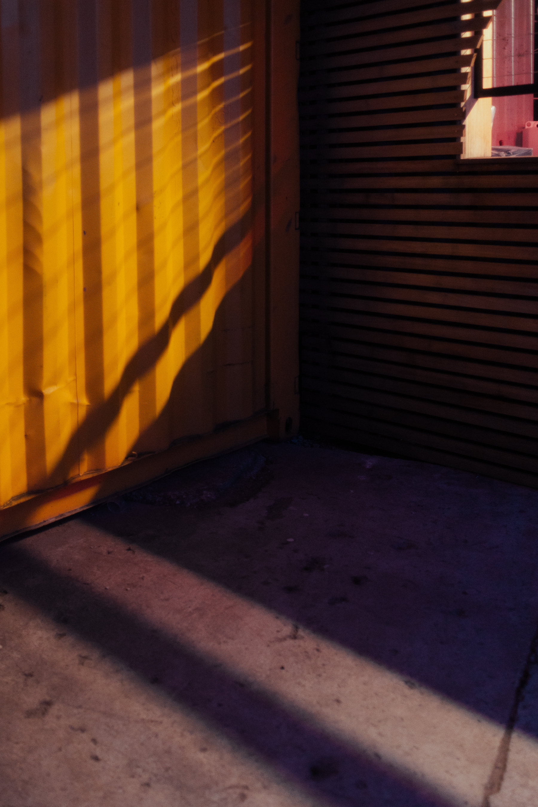 Courtyard - ef4hxootqzz.jpg