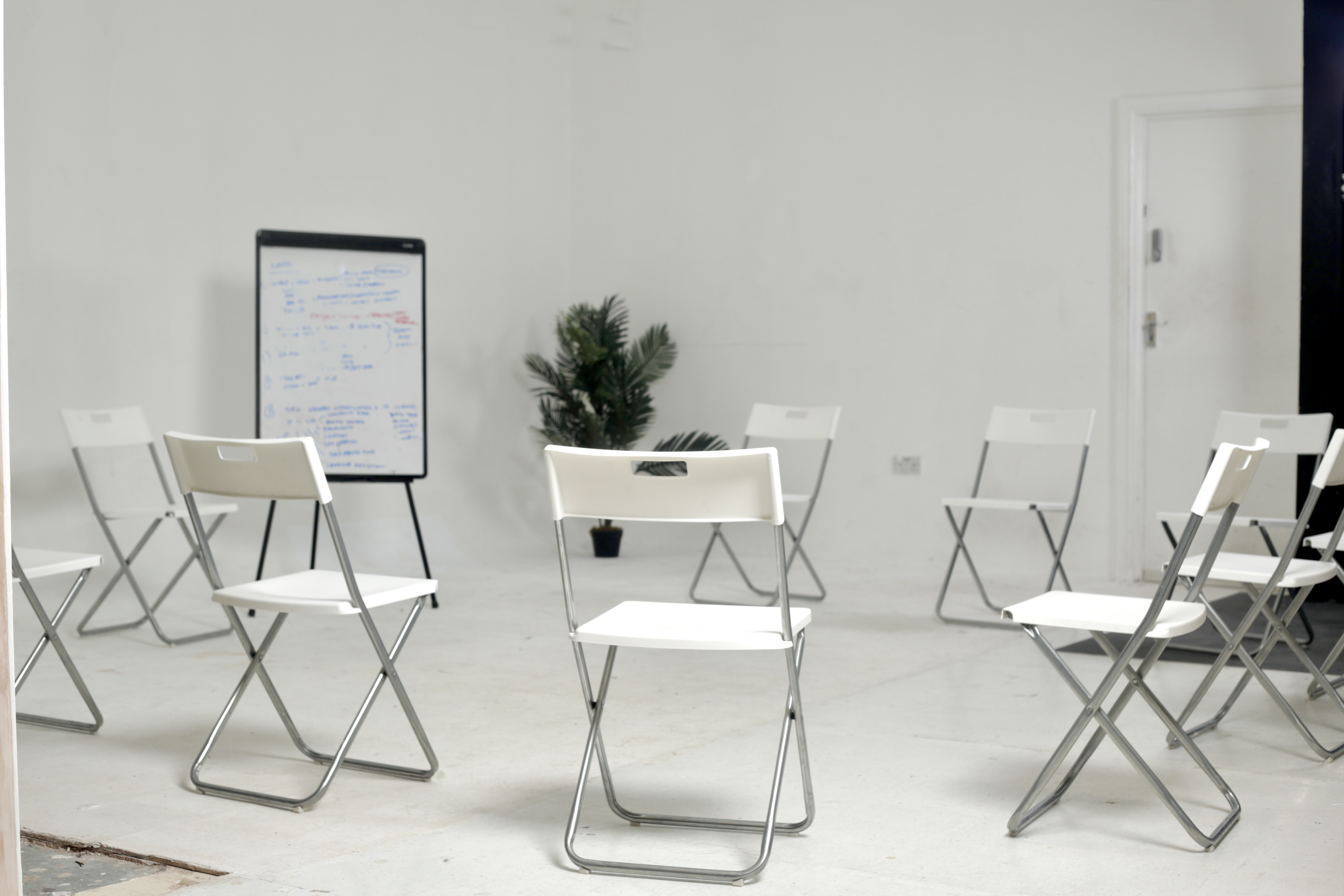 Meeting Room - q35pthnq4rx.jpg