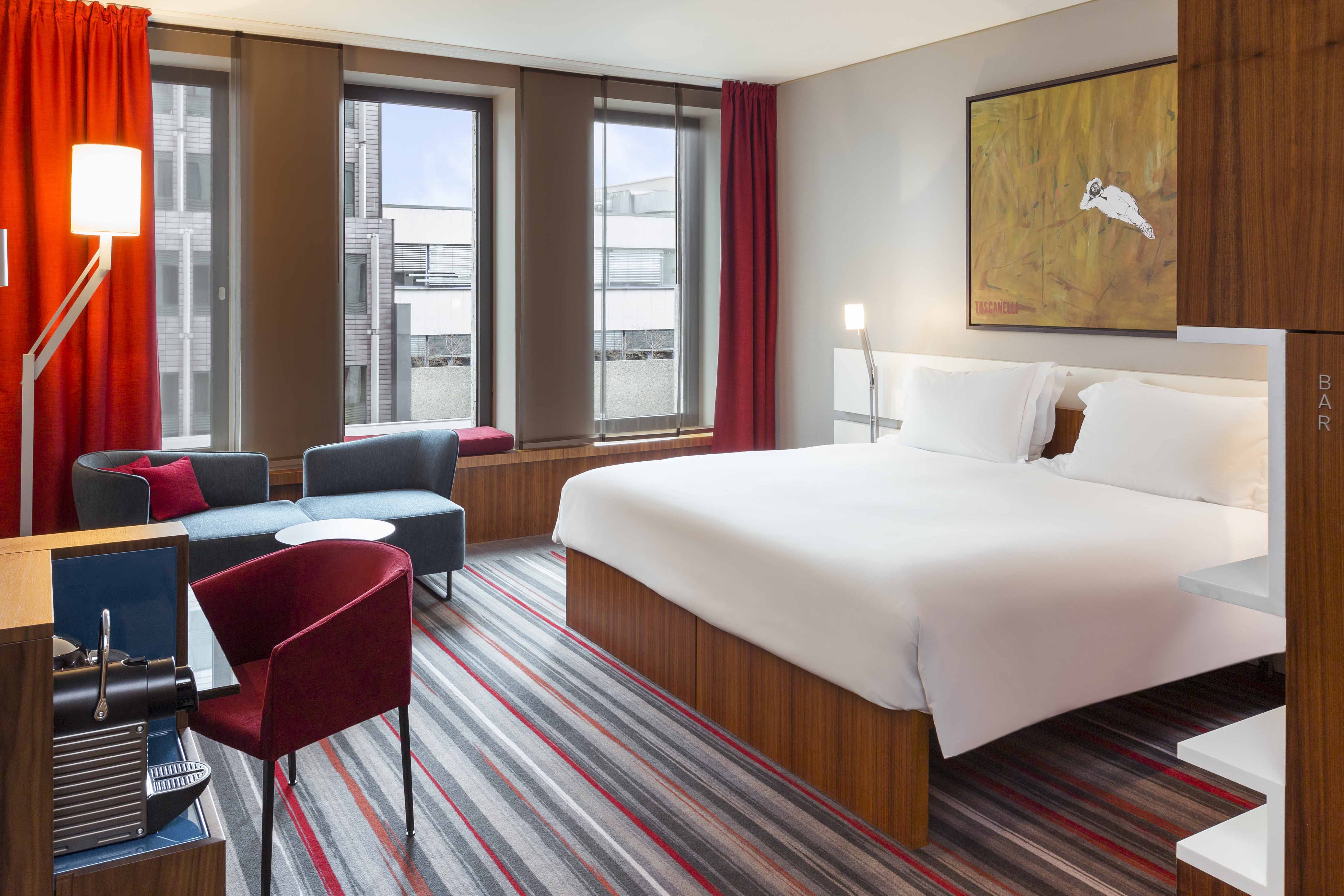 Dorint Kurfürstendamm Berlin Hotel - erisdeovd00.jpg