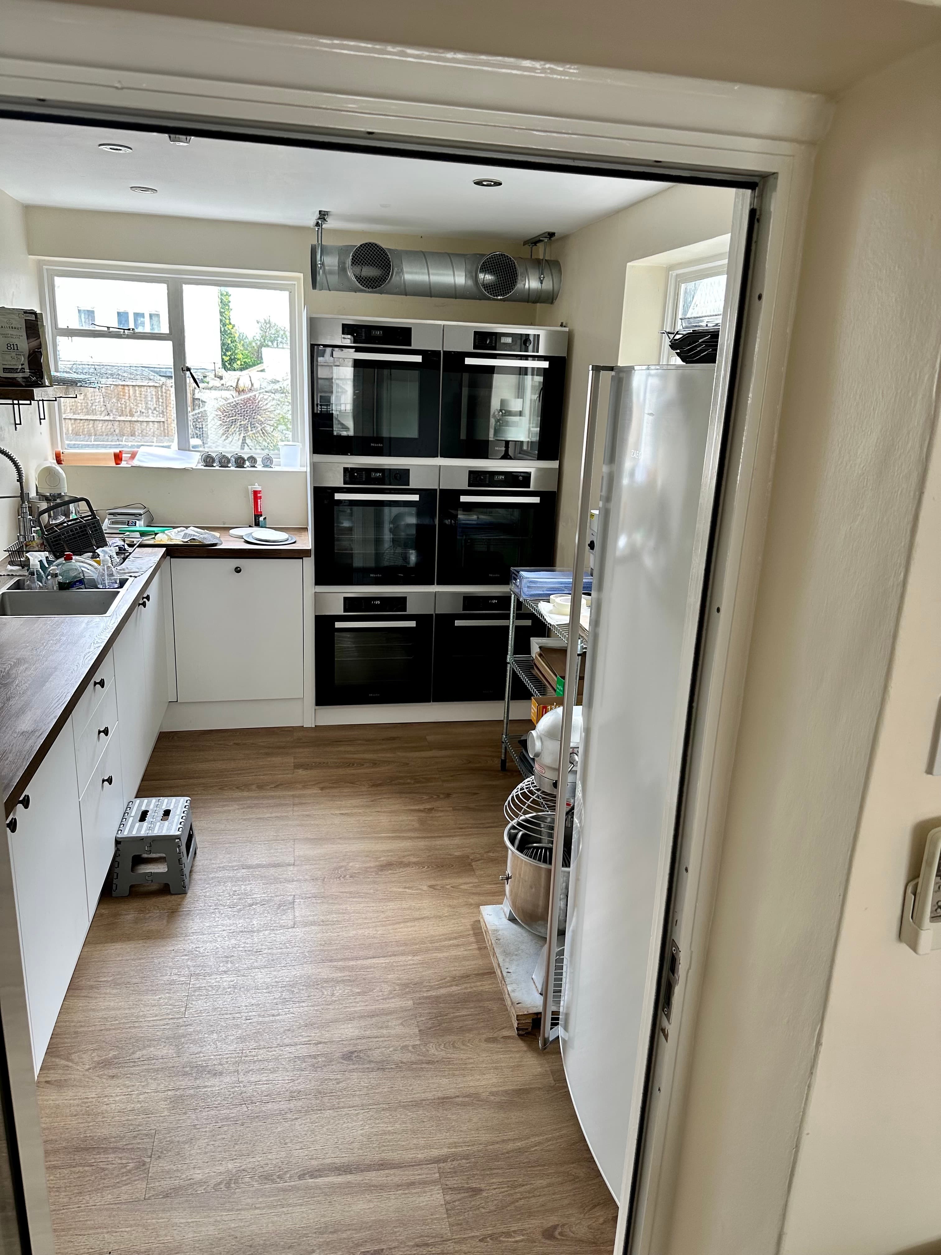 Modern kitchen at Fair Cake Ltd, perfect for culinary demos and cooking classes.